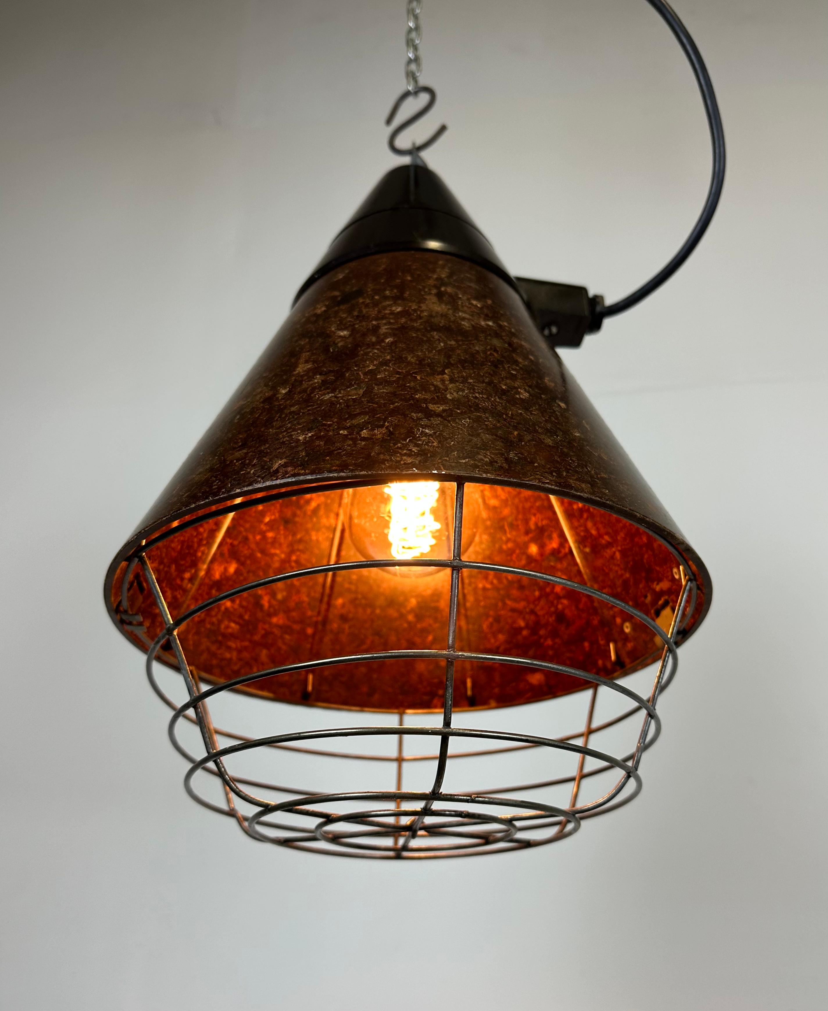 Brown Industrial Bakelite Pendant Light from VEB Narva, 1960s For Sale 5