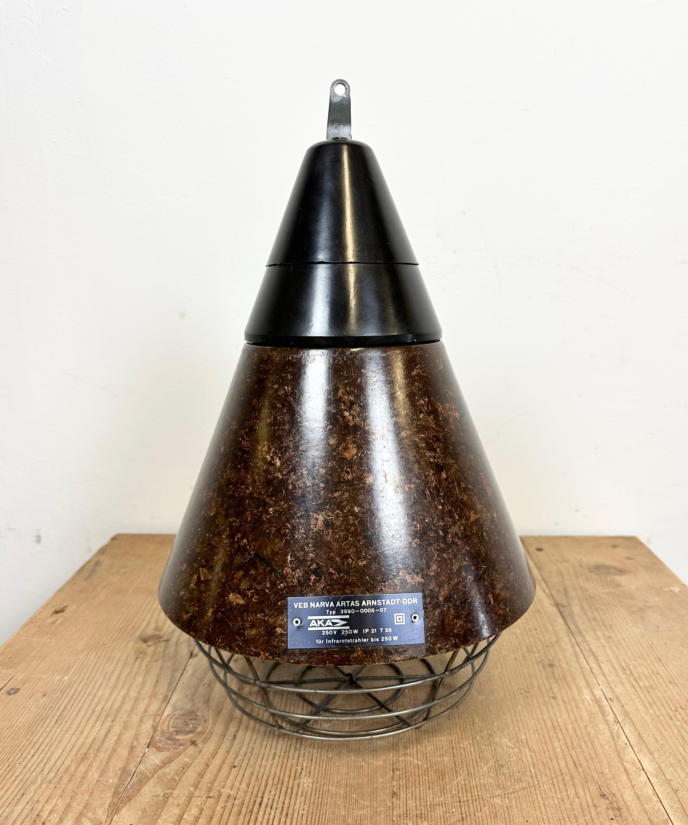 Brown Industrial Bakelite Pendant Light from VEB Narva, 1960s For Sale 8