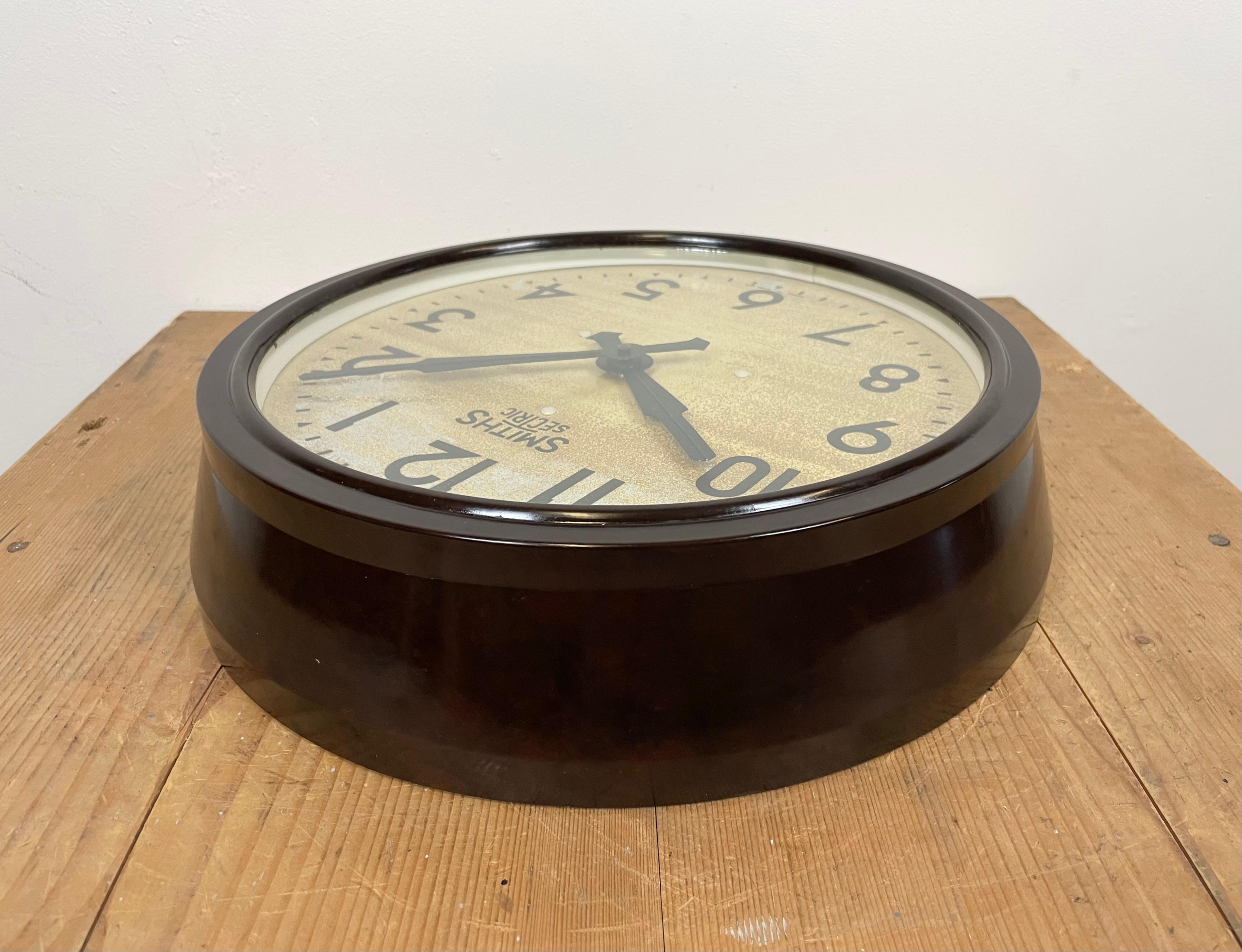 Brown Industrial Bakelite Wall Clock from Smith Sectric, 1930s 3