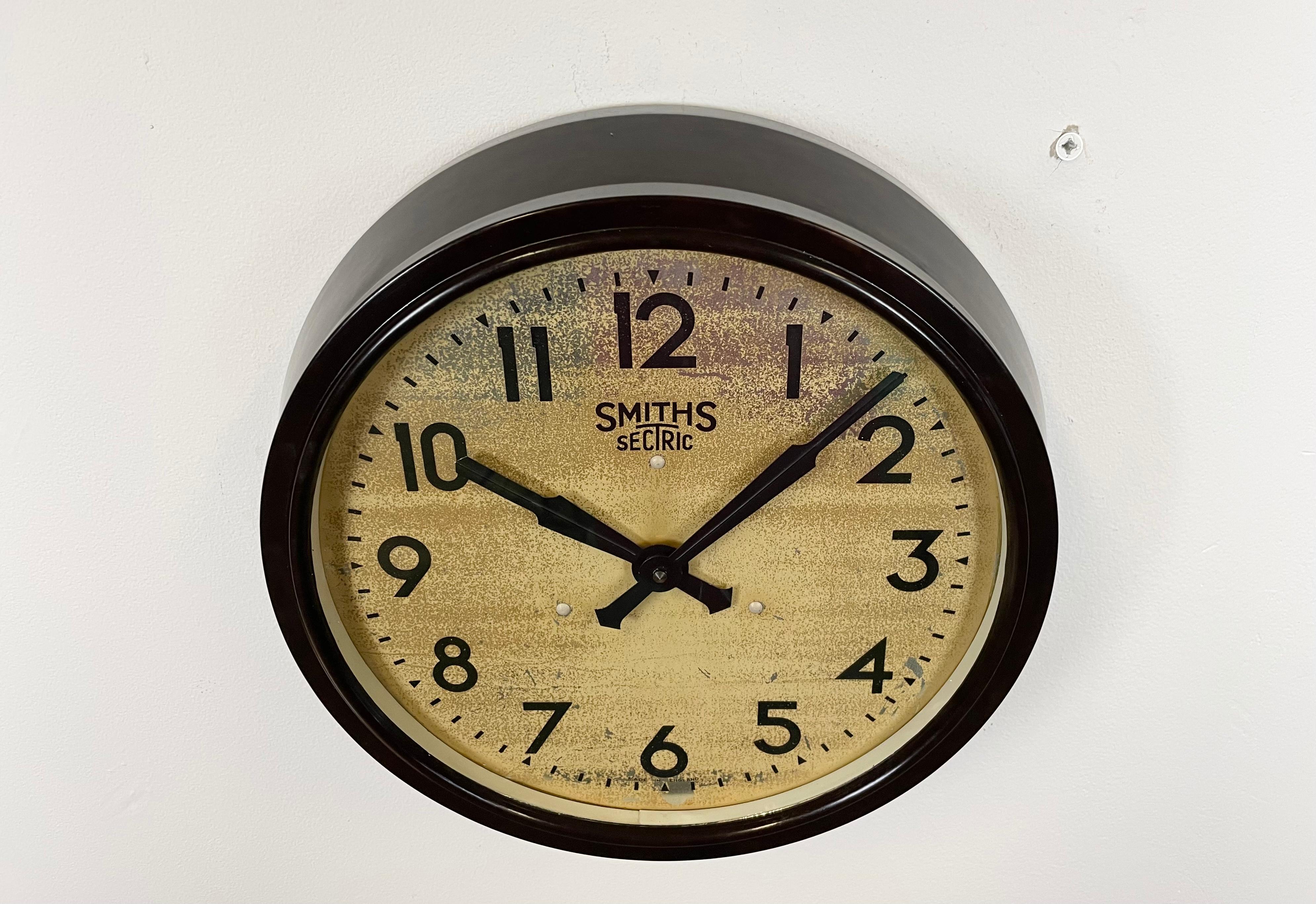 smiths bakelite clock