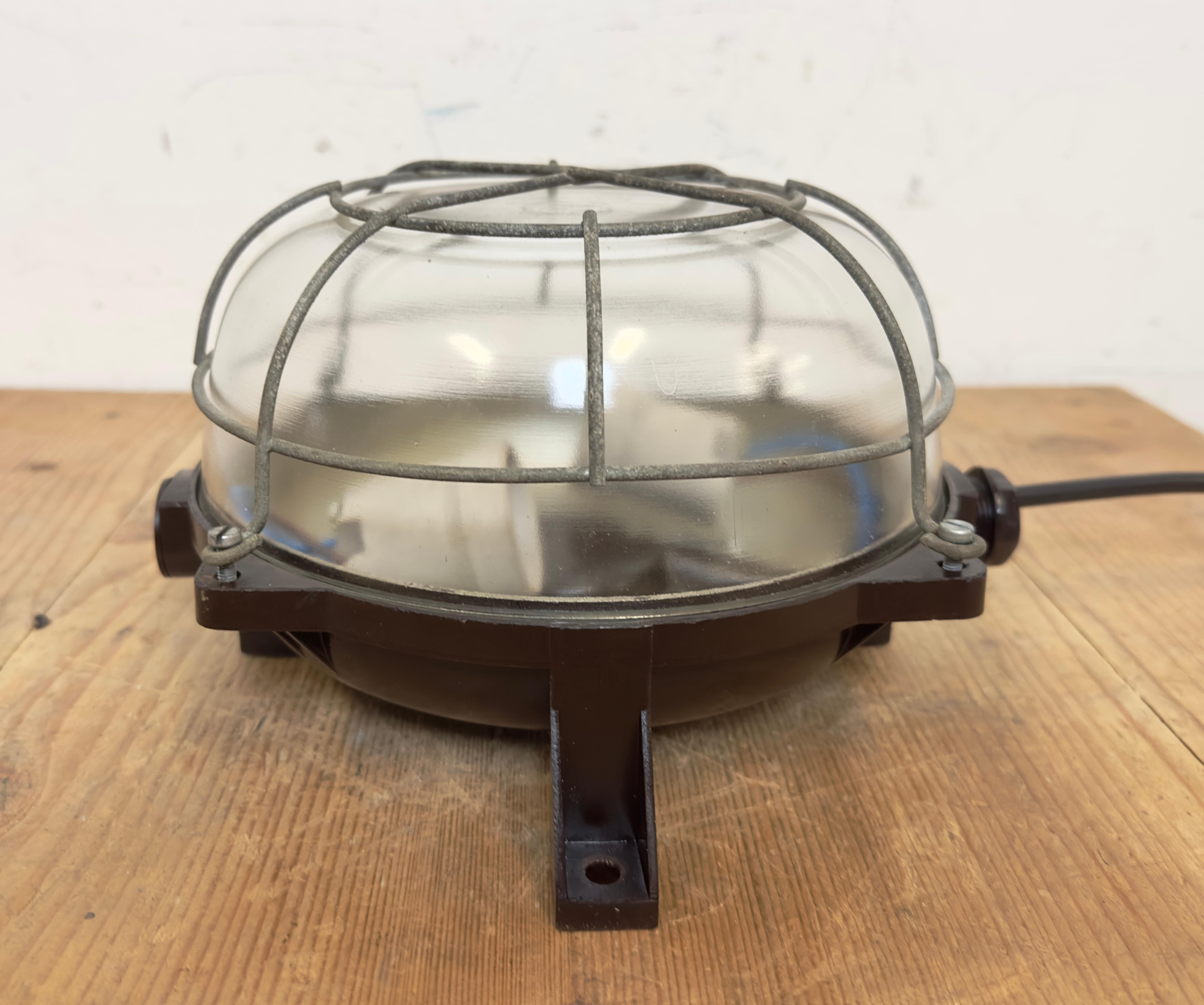 Brown Industrial Bakelite Wall or Ceiling Light, 1970s In Good Condition In Kojetice, CZ