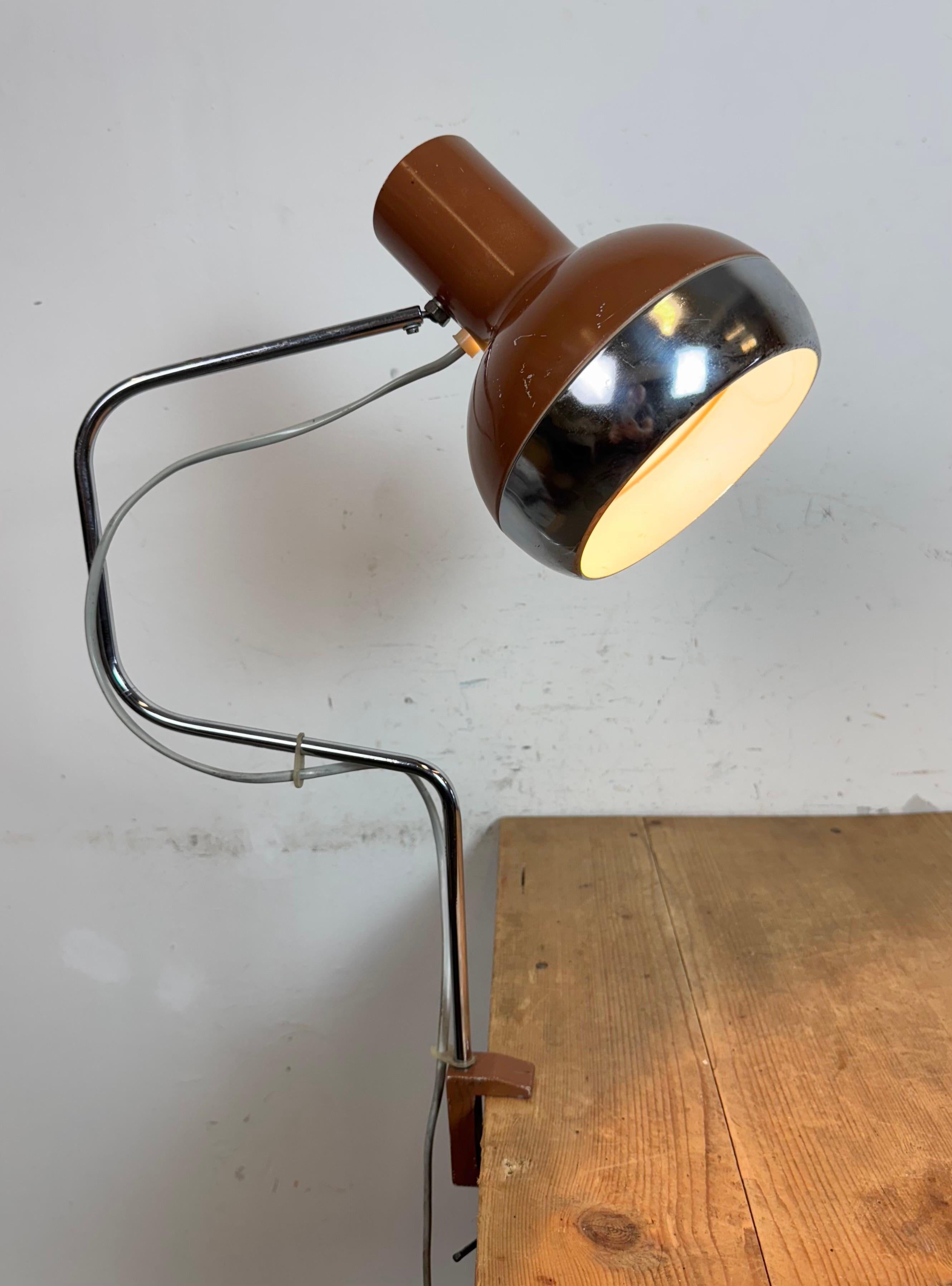 Lámpara industrial marrón de escritorio de oficina, años 70 en venta 3