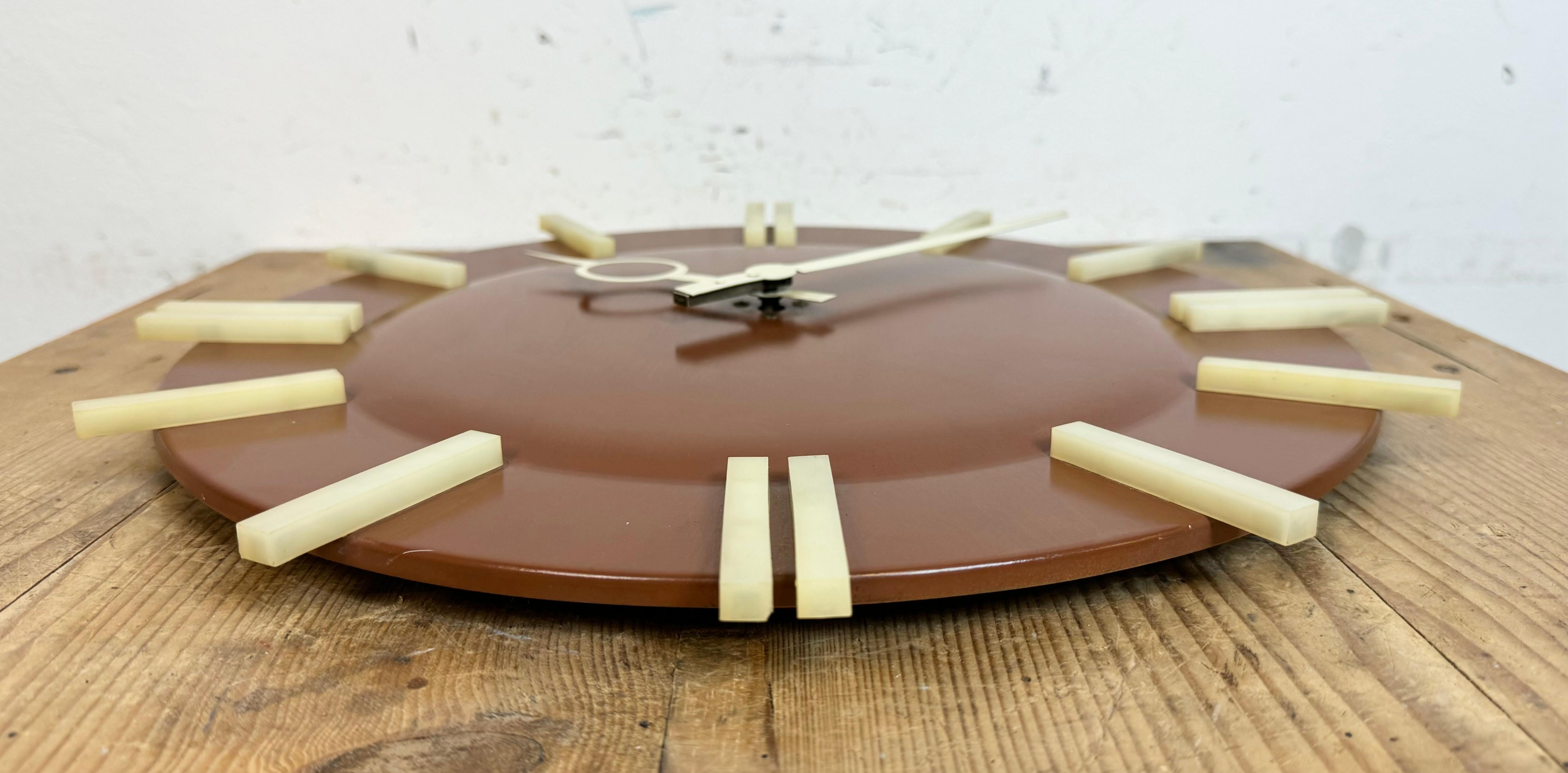 Brown Industrial Office Wall Clock from Pragotron, 1970s For Sale 4