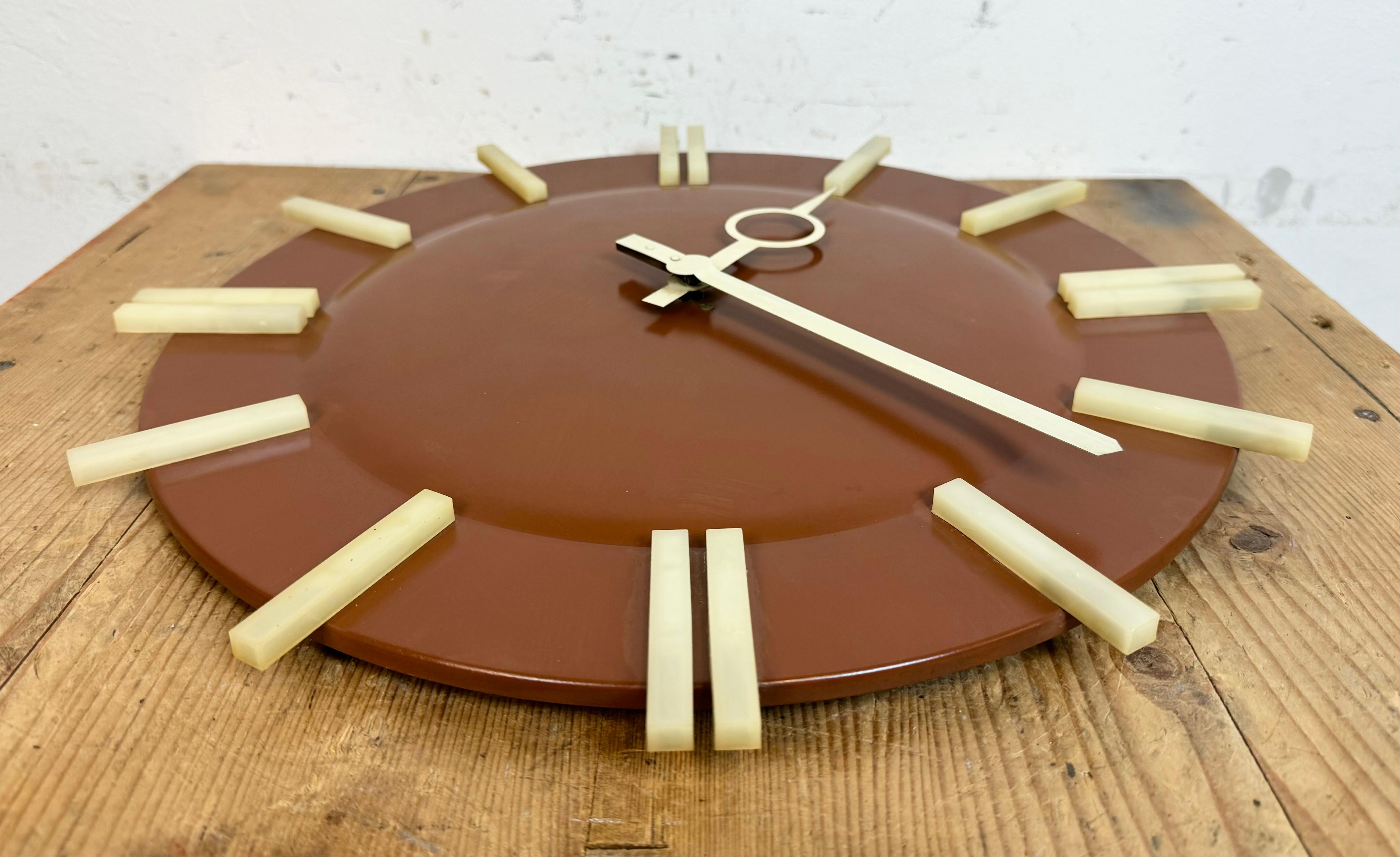 Brown Industrial Office Wall Clock from Pragotron, 1970s For Sale 7