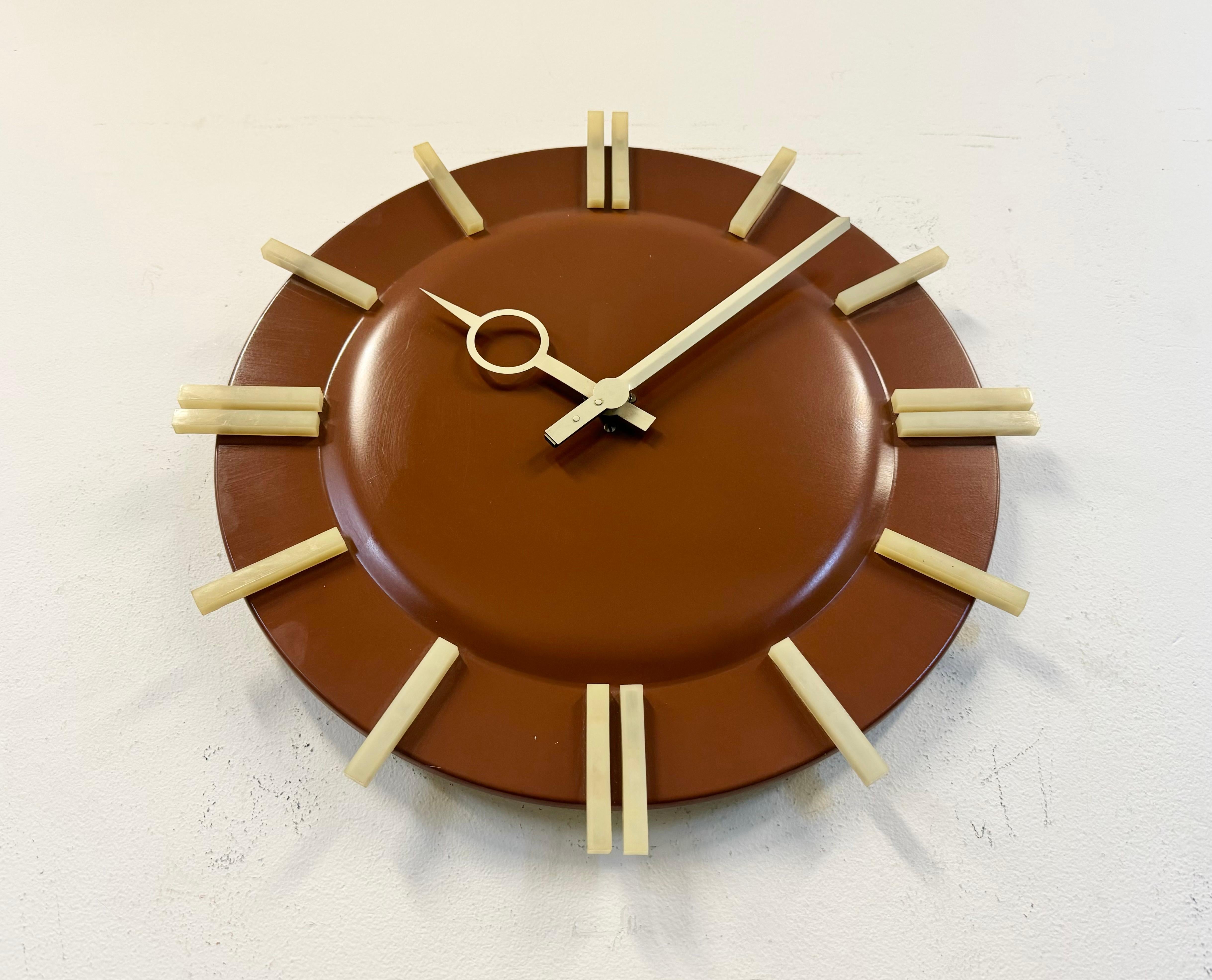 Brown Industrial Office Wall Clock from Pragotron, 1970s For Sale 1