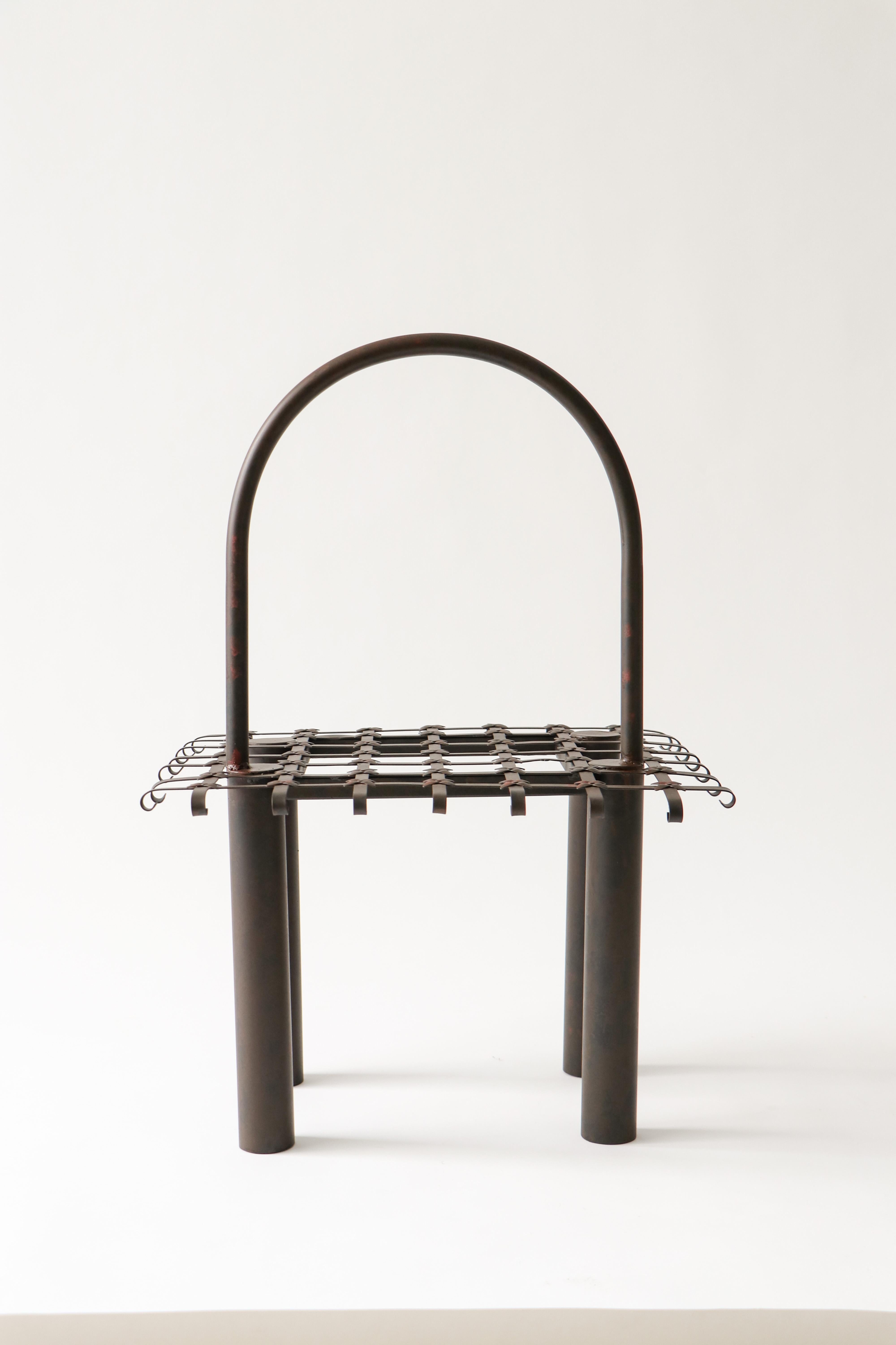 Escenario Mediterráneo is a collection that evokes the land of the designer, using handcrafted wrought iron as the only material, the creator shows the love for iron craftsmanship in the two collection objects: a low chair and a basket.

The low