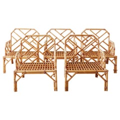 Chaises longues en bambou:: en rotin:: de style chinois Chippendale:: de couleur brune