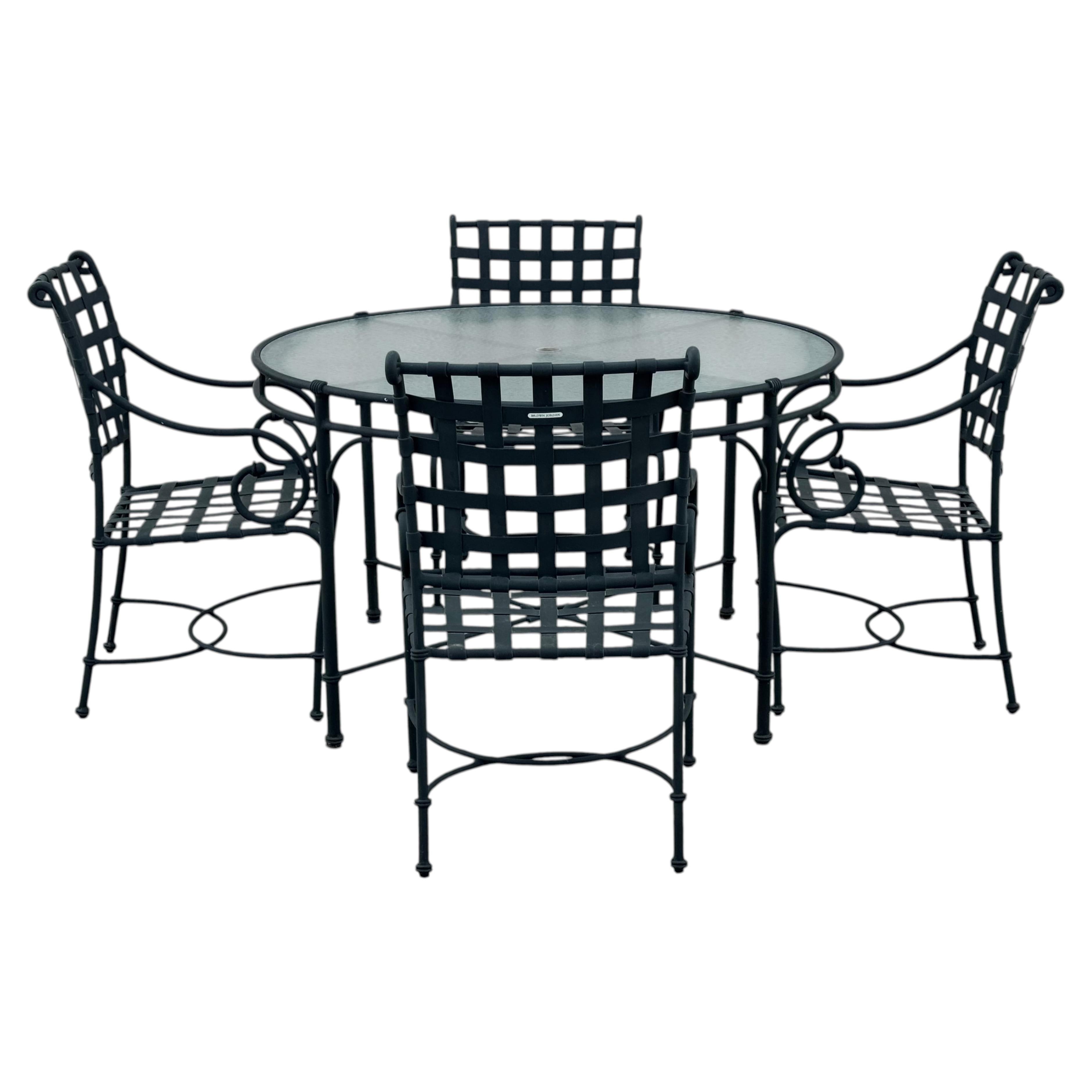 Brown Jordan “Florentine” 50" Round Glass Patio Garden Table Set - Hunter Green
