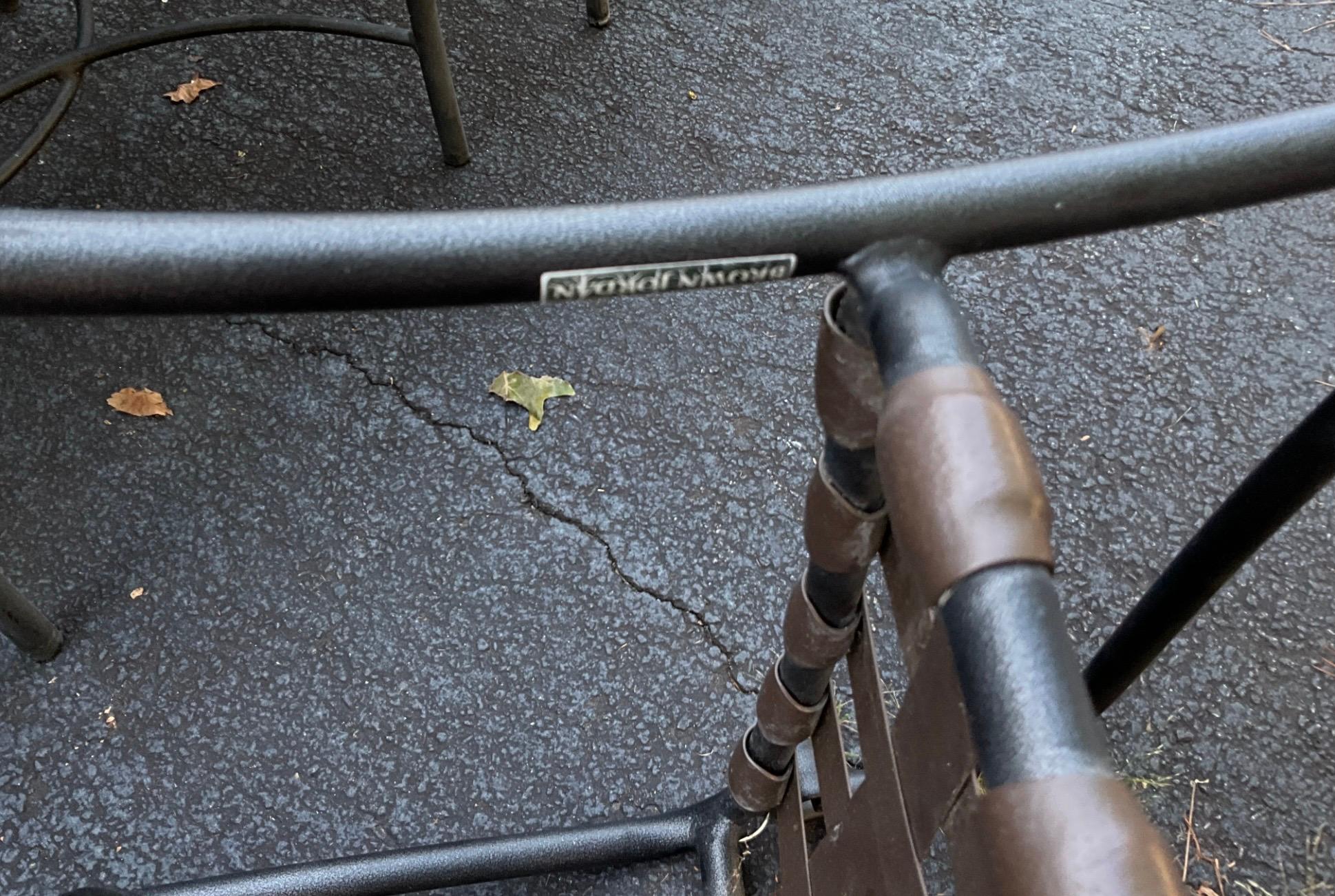 Brown Jordan Florentine Dining Arm Chairs For The Patio Or Garden - Set Of 6 In Good Condition For Sale In Kennesaw, GA