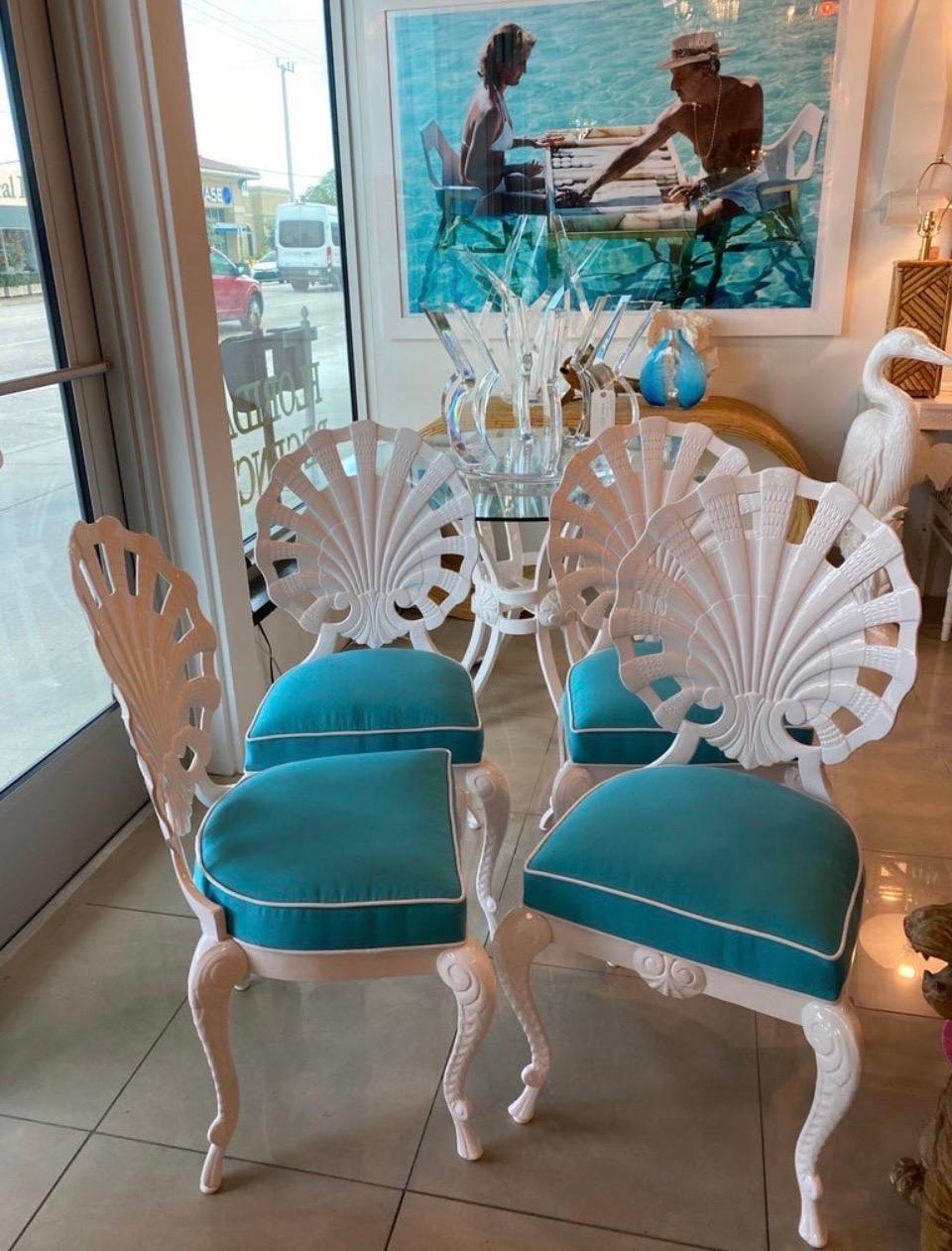 Lovely 5-piece Brown Jordan grotto style patio set. This includes 4 shell back chairs and matching table base. Glass top is original and has surface scratches. I will include it if you want it. Please let me know if you would like the glass or not.