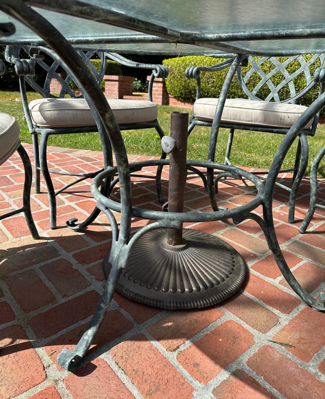 Brown Jordan outdoor Dining set, glass top table and 6 armchairs, Made in USA In Good Condition For Sale In San Jose, CA