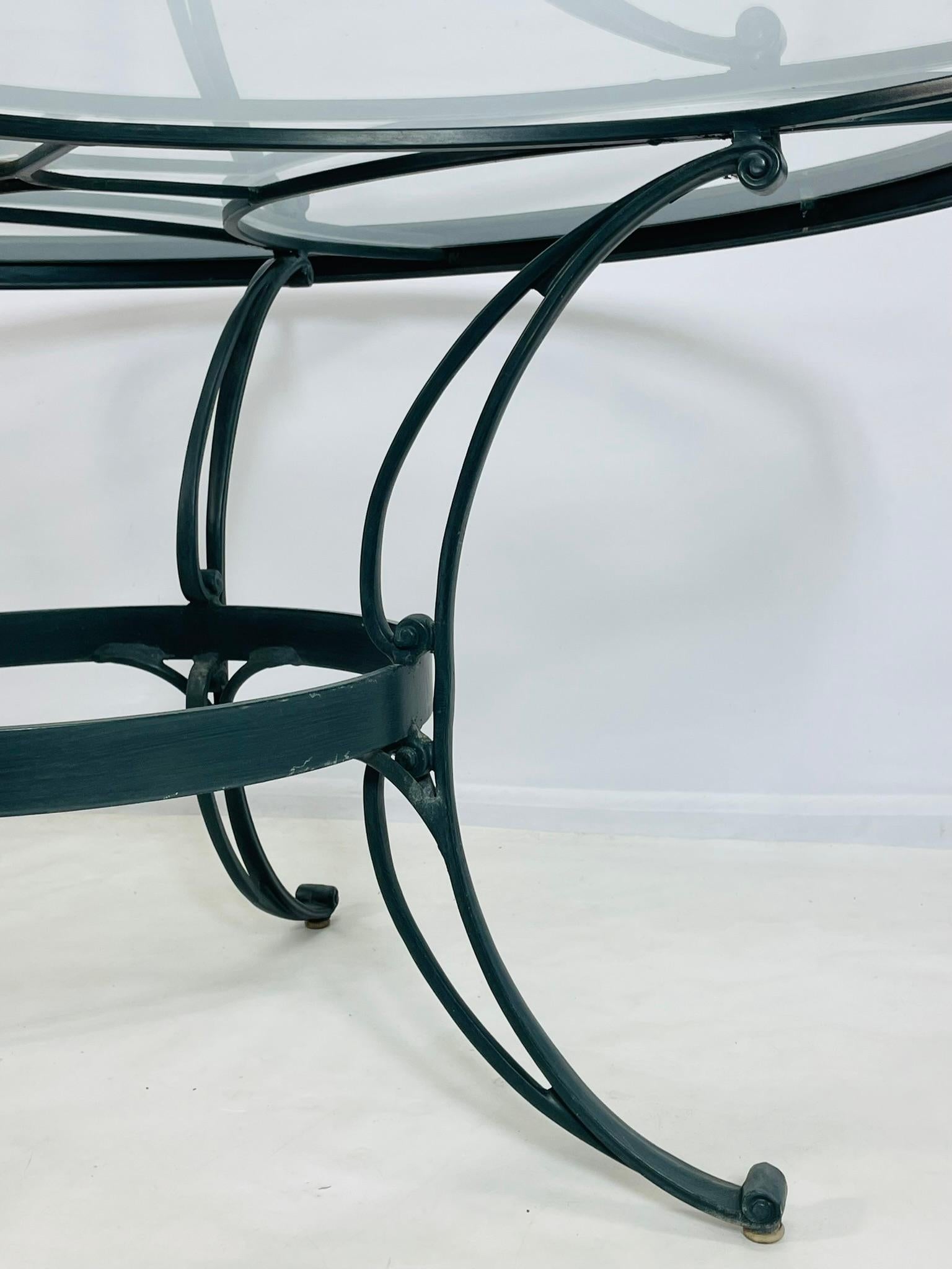 Brown Jordan Round Aluminum Patio Dining Table with Glass Top, USA 1980s For Sale 4