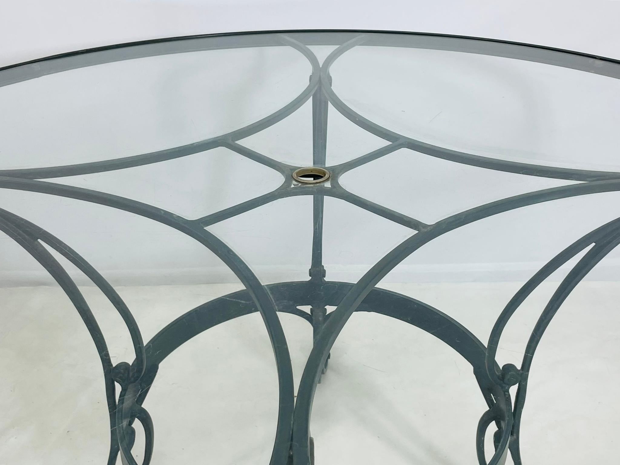 Brown Jordan Round Aluminum Patio Dining Table with Glass Top, USA 1980s For Sale 6