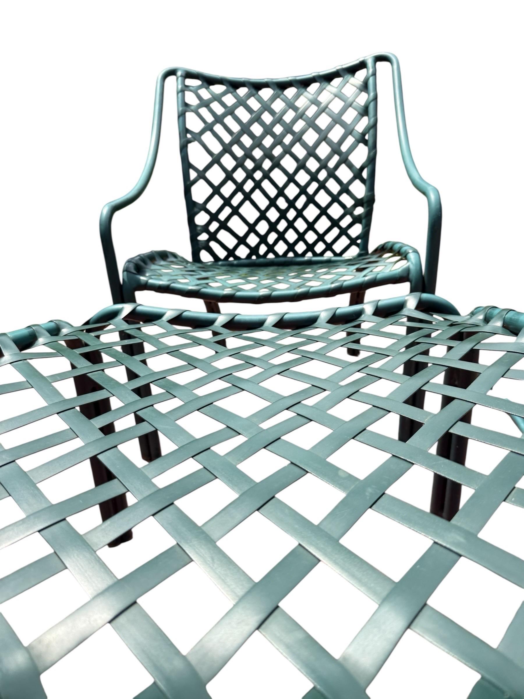Aluminum Brown Jordan Tamiami Green Lounge Chair Set With Ottoman and Side Table Vintage For Sale