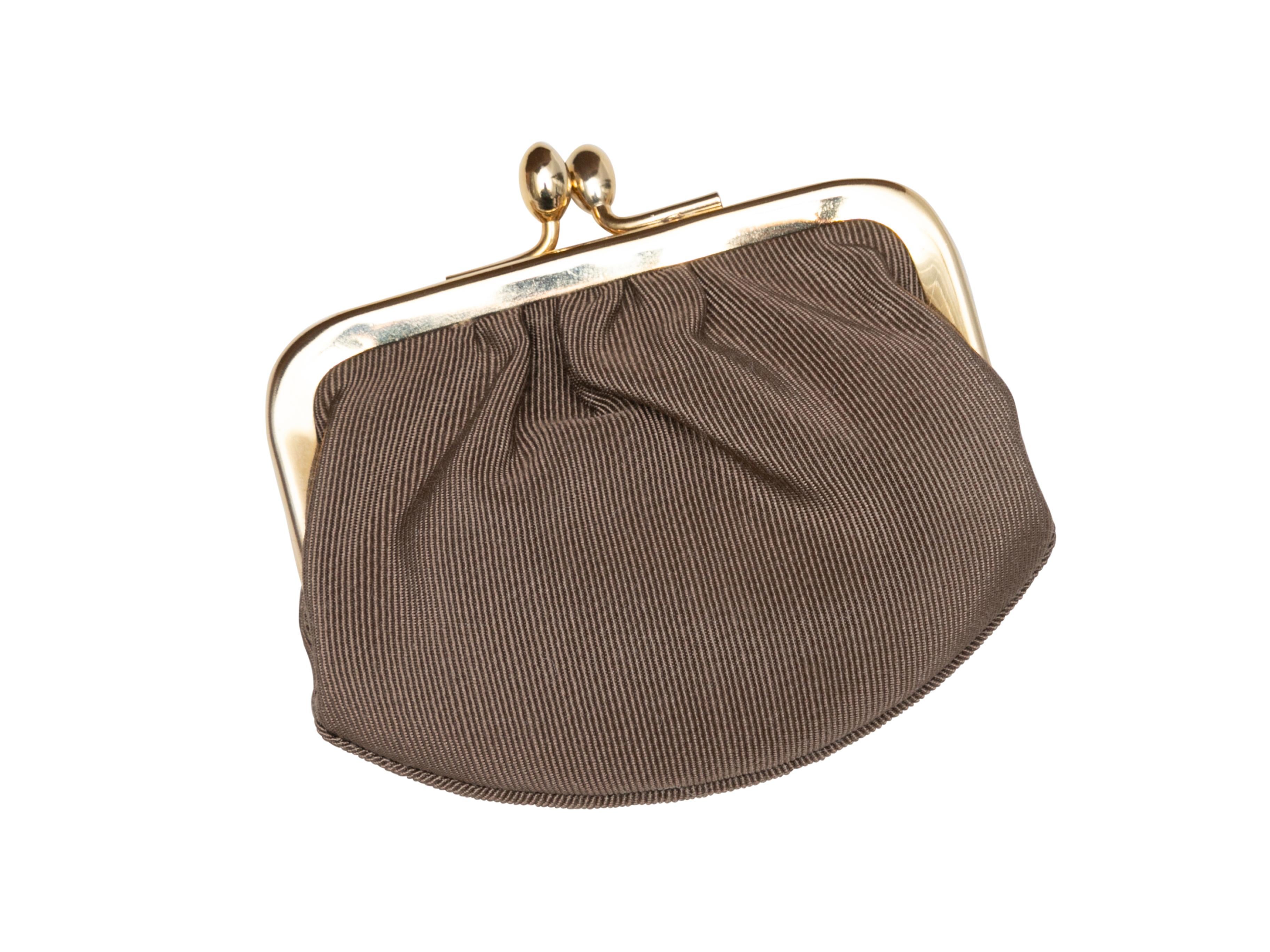 Bolso marrón con cabujones de ante Judith Leiber 3