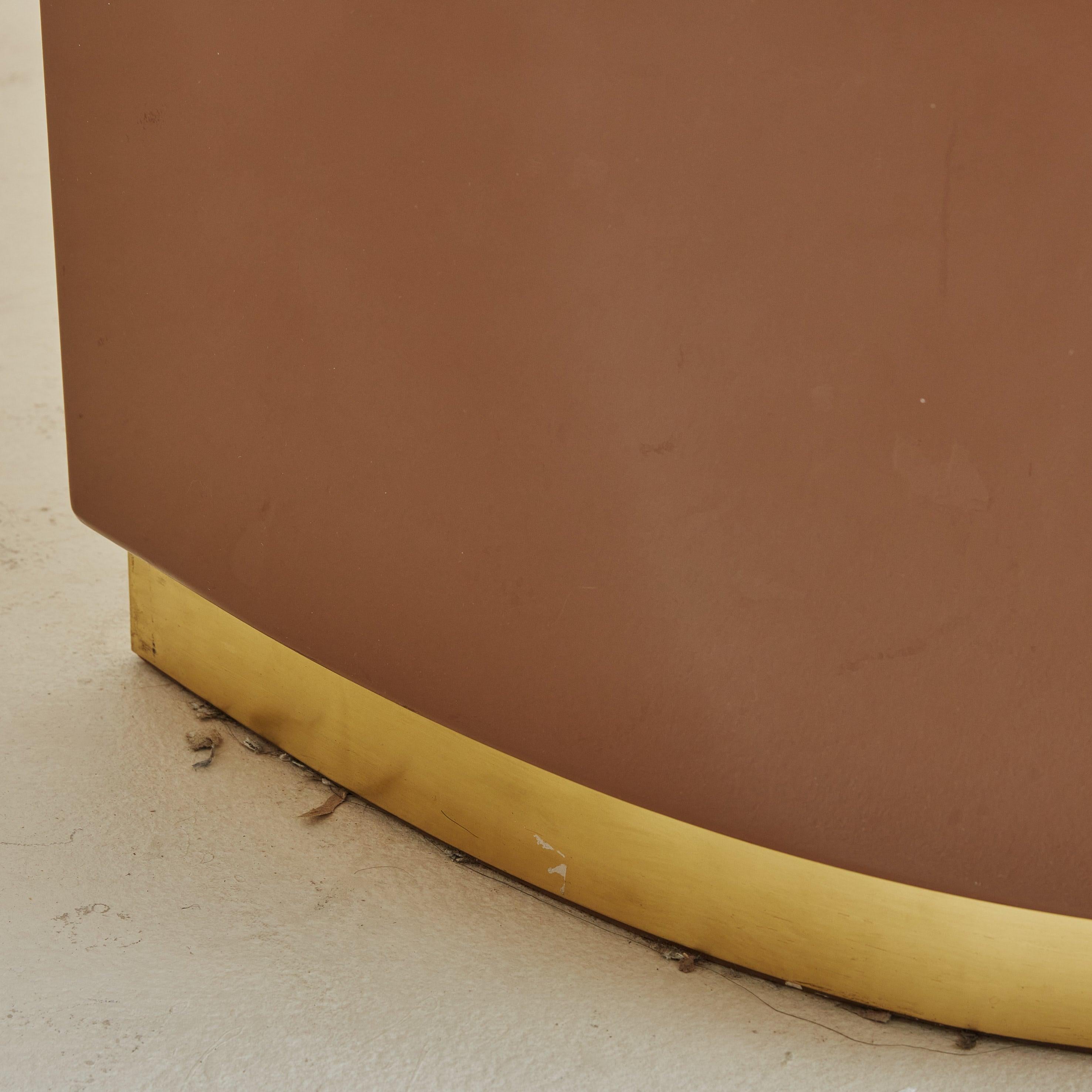 Brown Lacquered Demilune Credenza with Brass Details Attributed to Mario Sabot For Sale 1