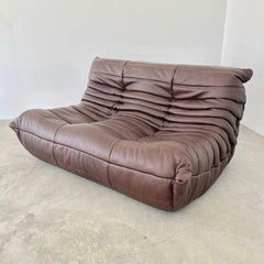 Canapé Togo 2 Seater en cuir marron de Ligne Roset, France, années 1980