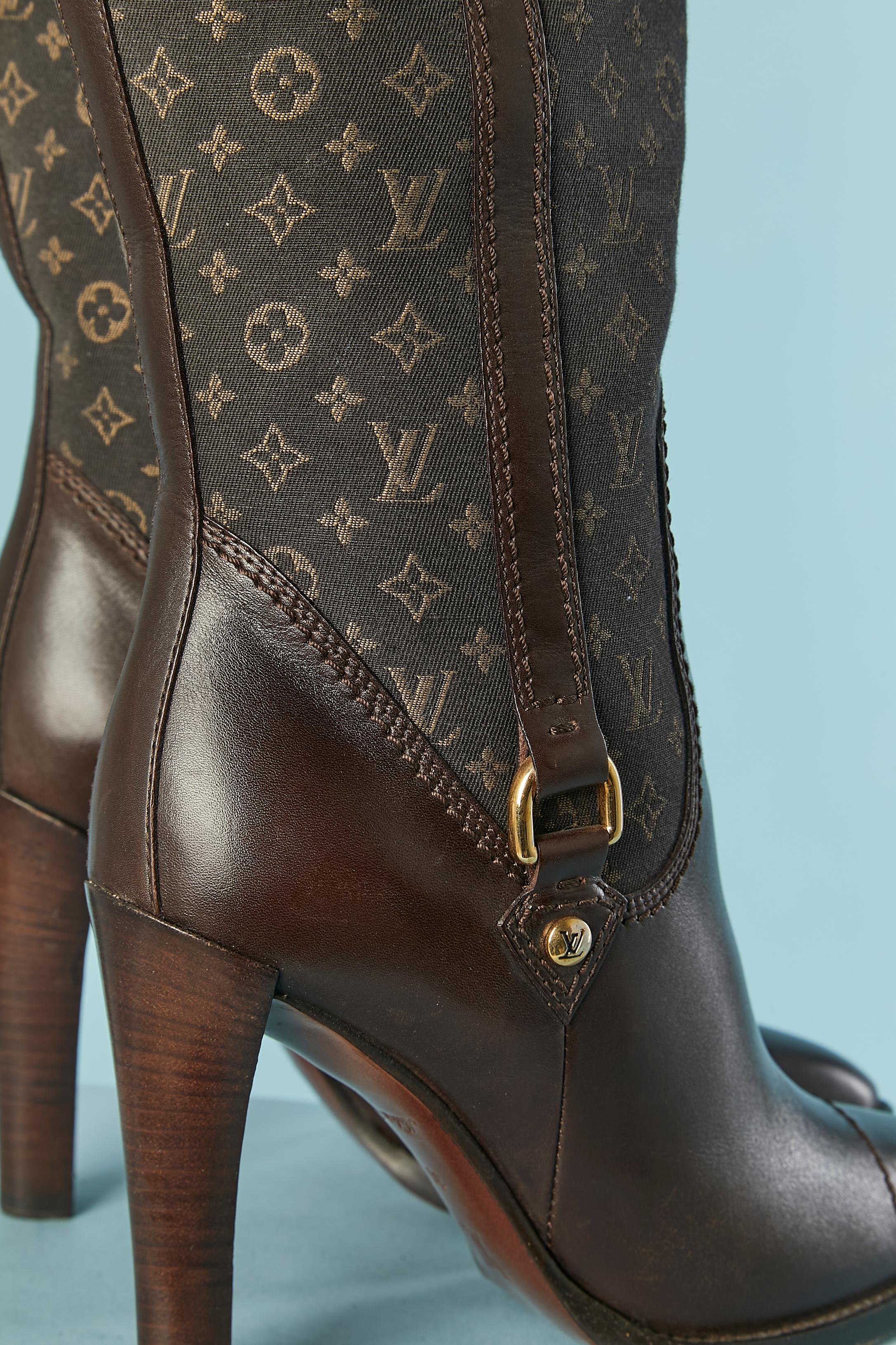 Women's Brown leather and Monogram canevas Boots Louis Vuitton