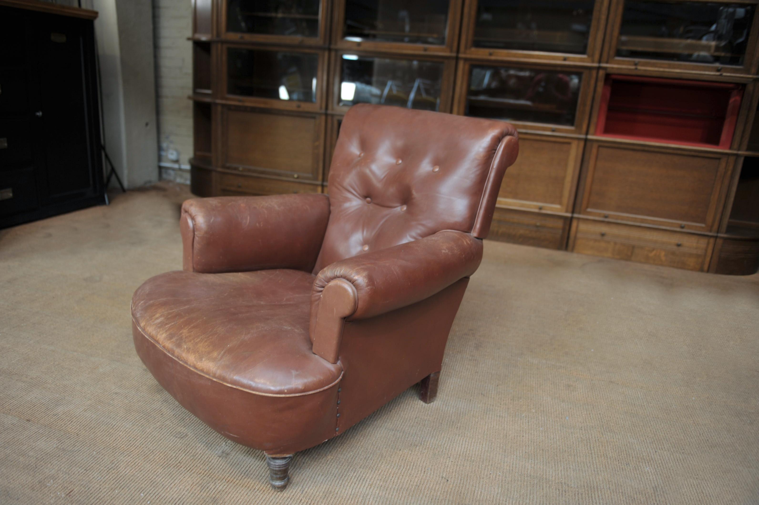 Brown Leather Armchair, Circa France, 1900 For Sale 7