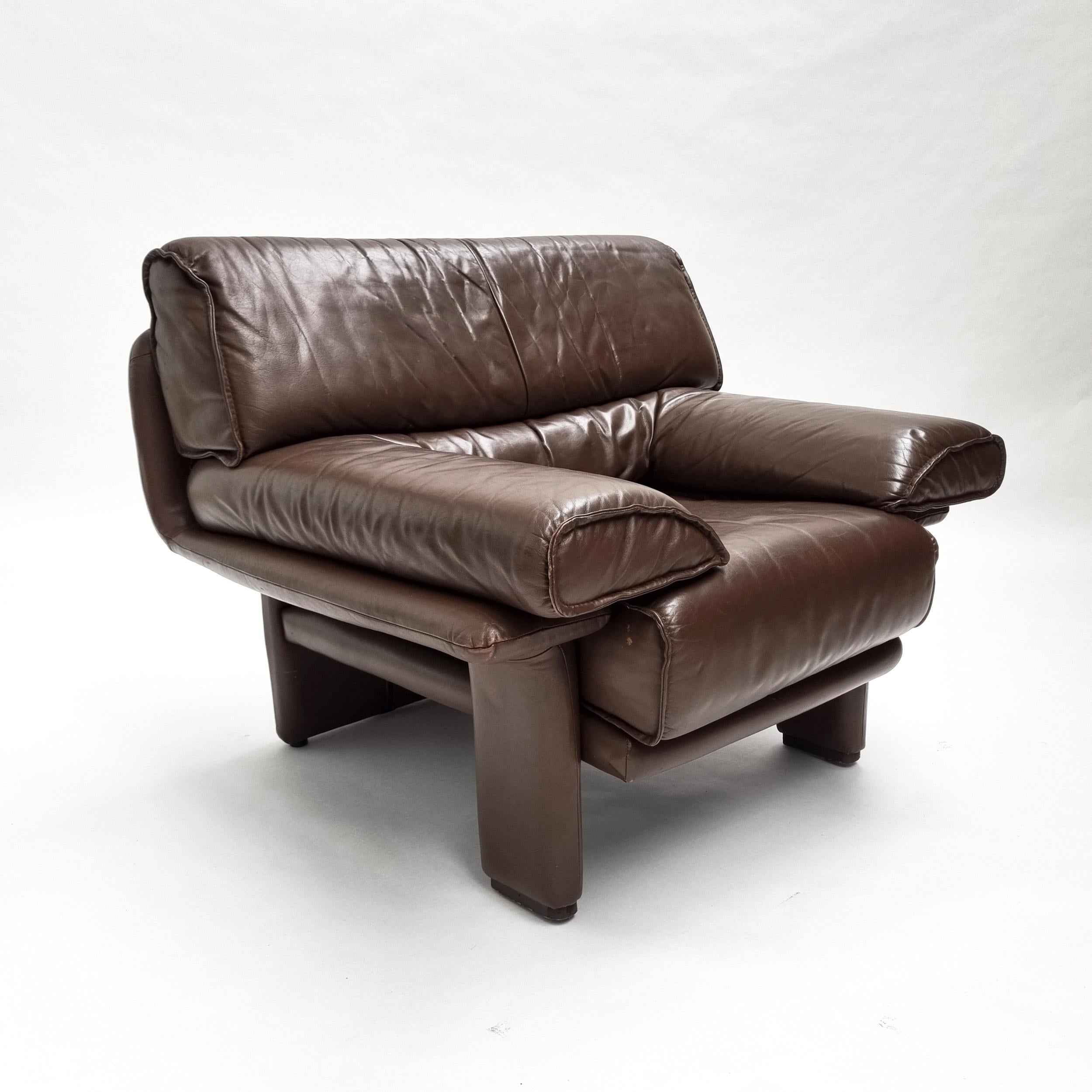 Brown Leather Brutalist Lounge Chair, 1970s For Sale 1
