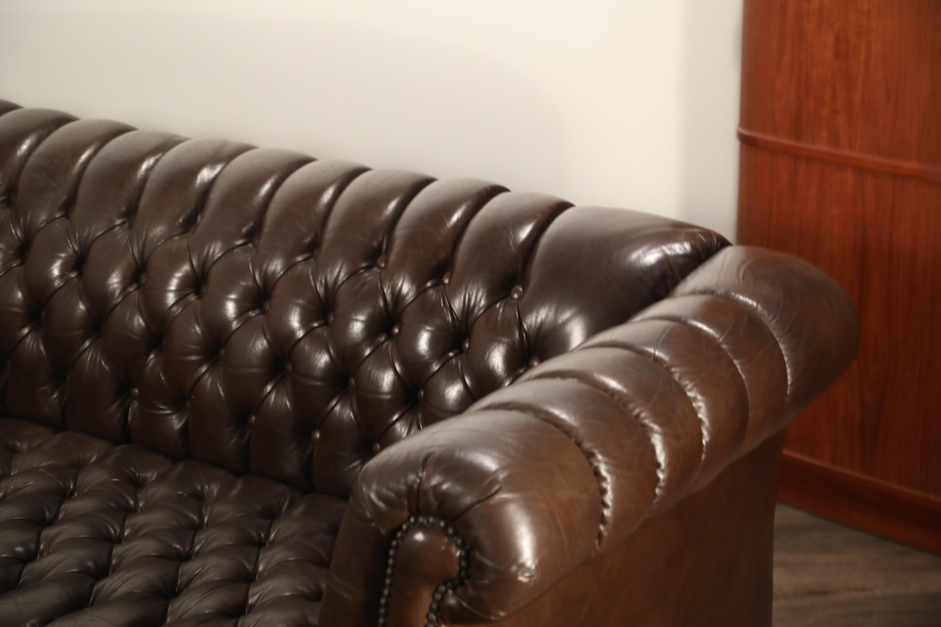 Brown Leather Button Tufted Chesterfield Sofa 13