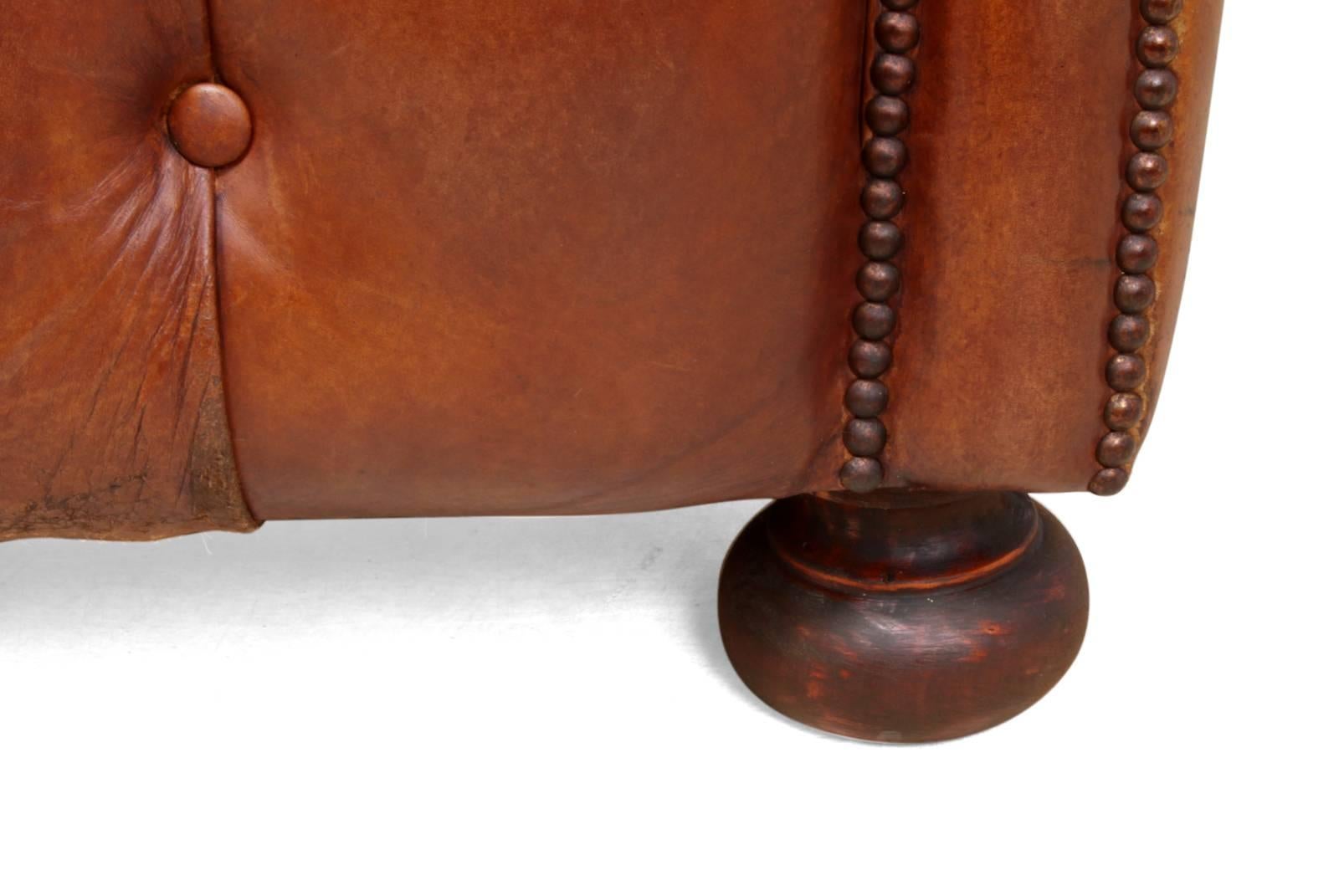 Brown Leather Buttoned Chesterfield 4