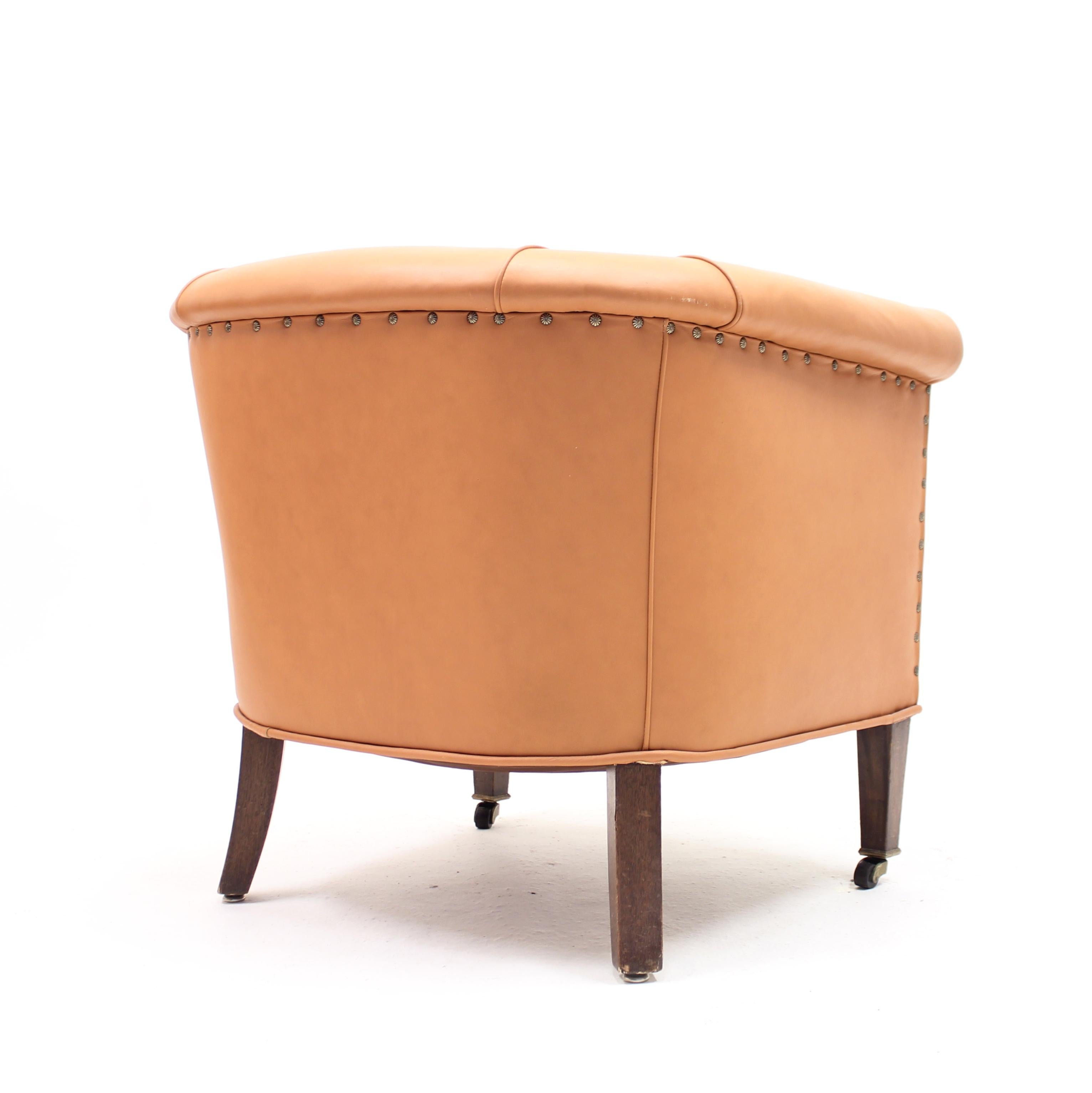 Brown Leather Club Chair on Castors, 1930s 2