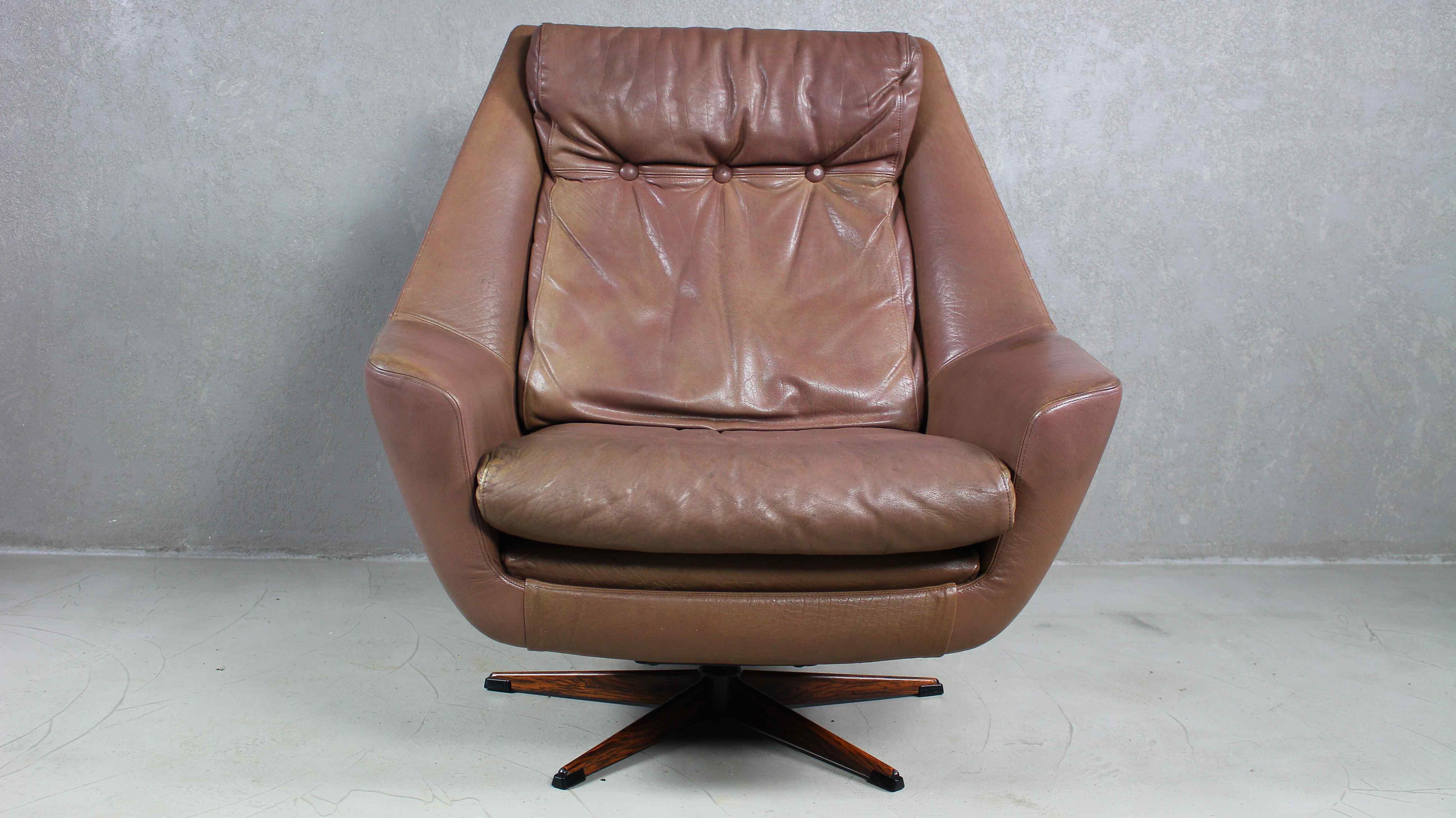 Mid-Century Modern Brown Leather Danish Erhardsen & Andersen Lounge Chair, 1960s For Sale