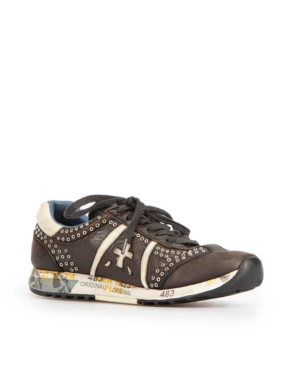 CONDITION is Good. General wear to shoes is evident. Moderate signs of wear to the front, heels, sides and doles with scuff marks on this used Premiata designer resale item. 



Details


Dark brown

Leather

Low top trainers

Distressed