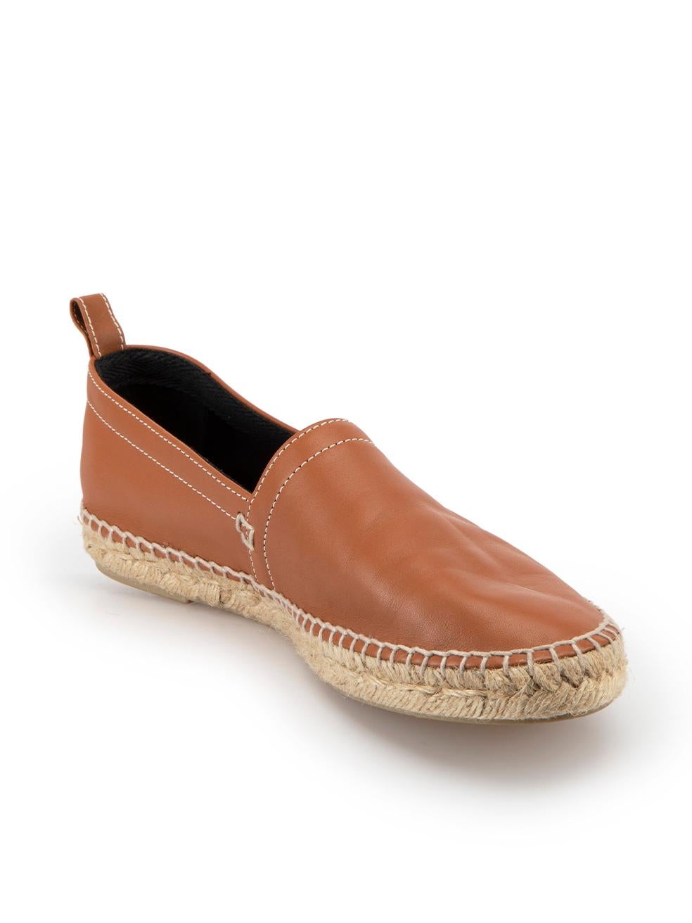 CONDITION is Very good. Minimal wear to espadrilles is evident. Minimal wear over the toe and at the heel where some creasing can be seen on this used Loewe designer resale item.



Details


Brown

Leather

Slip-on espadrilles

Round toe

Blanket