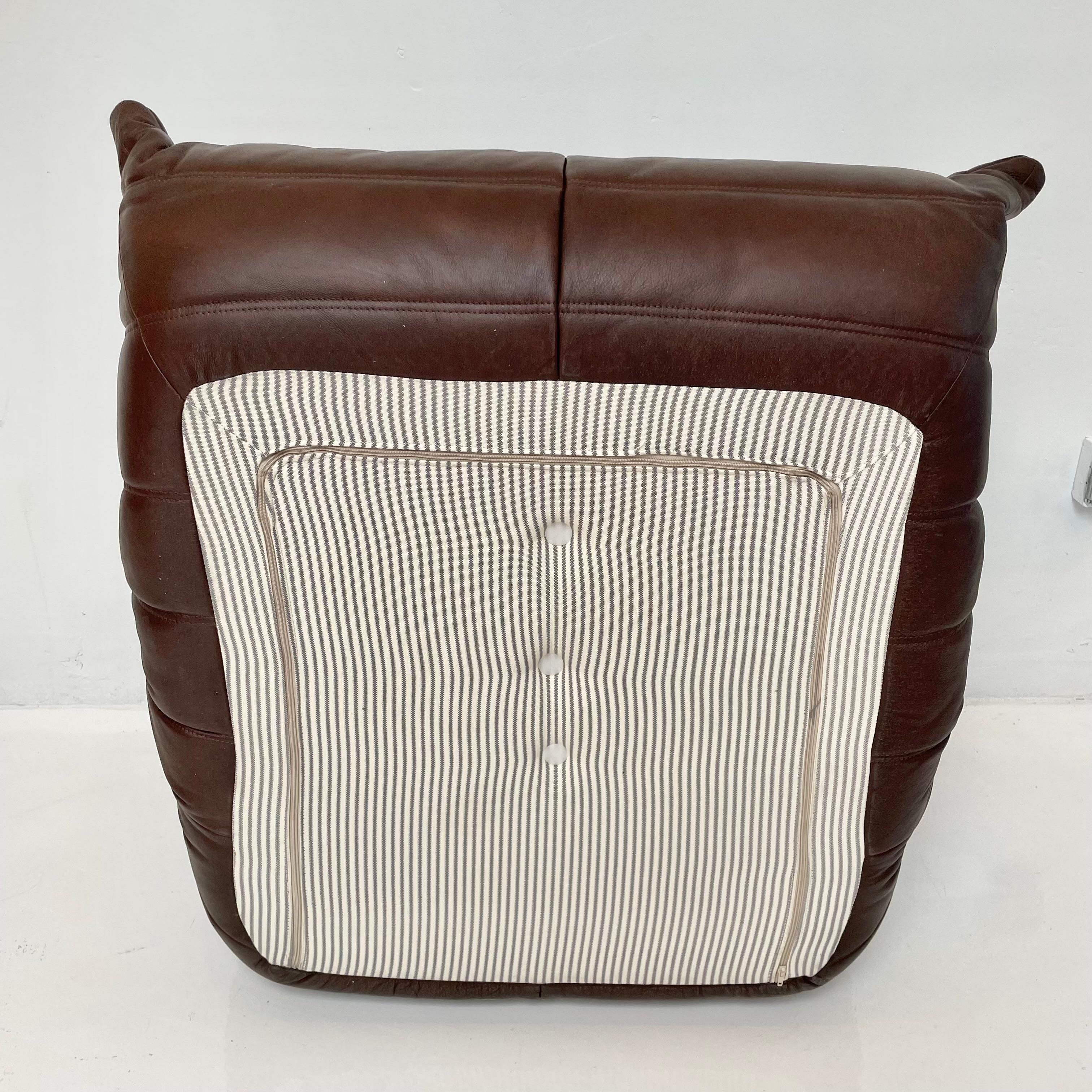 20th Century Brown Leather Fireside Togo Seat by Ligne Roset, 1980s France