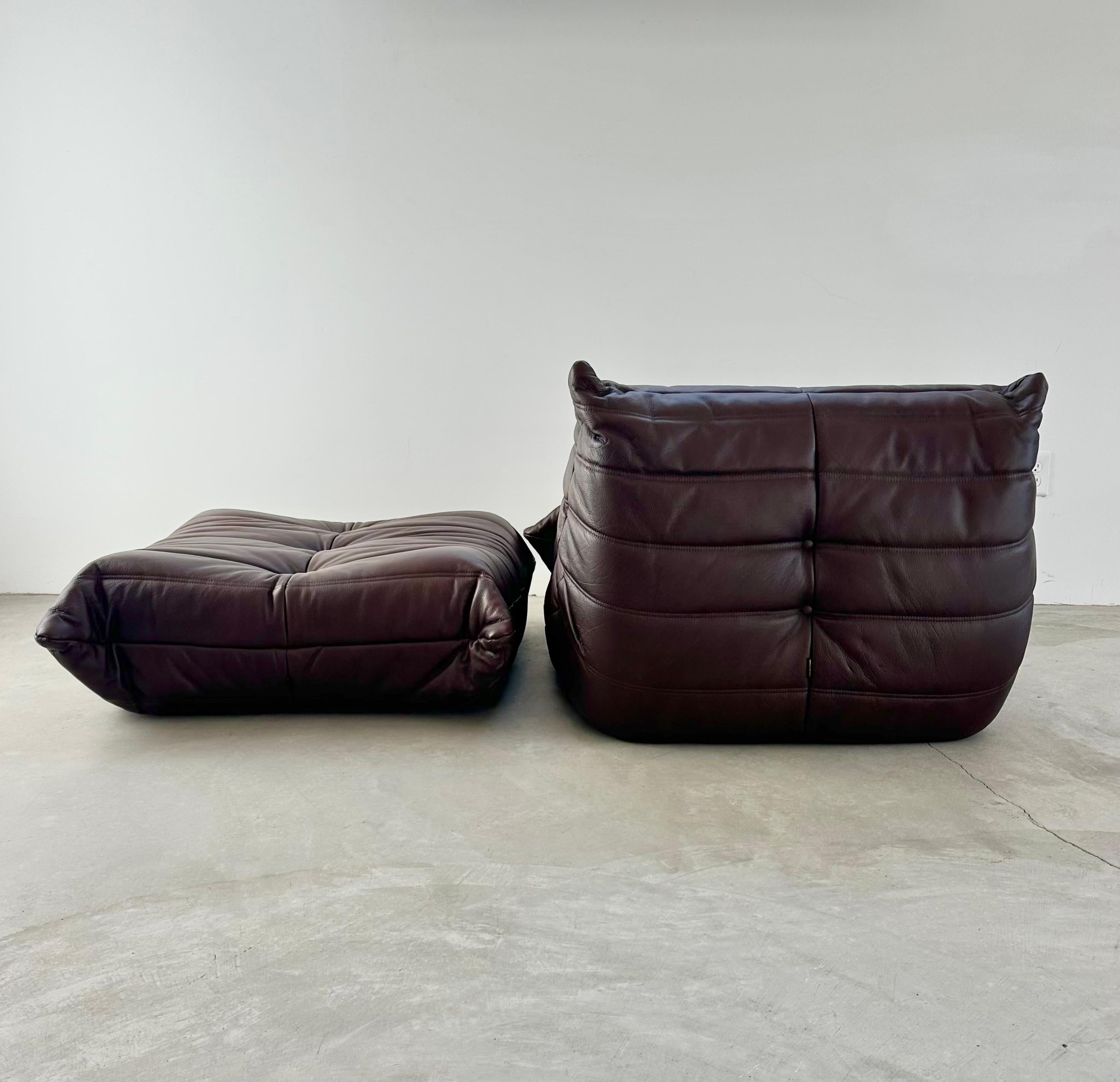 Mid-Century Modern Brown Leather Fireside Togo Seat & Ottoman by Ligne Roset, 1980s France For Sale