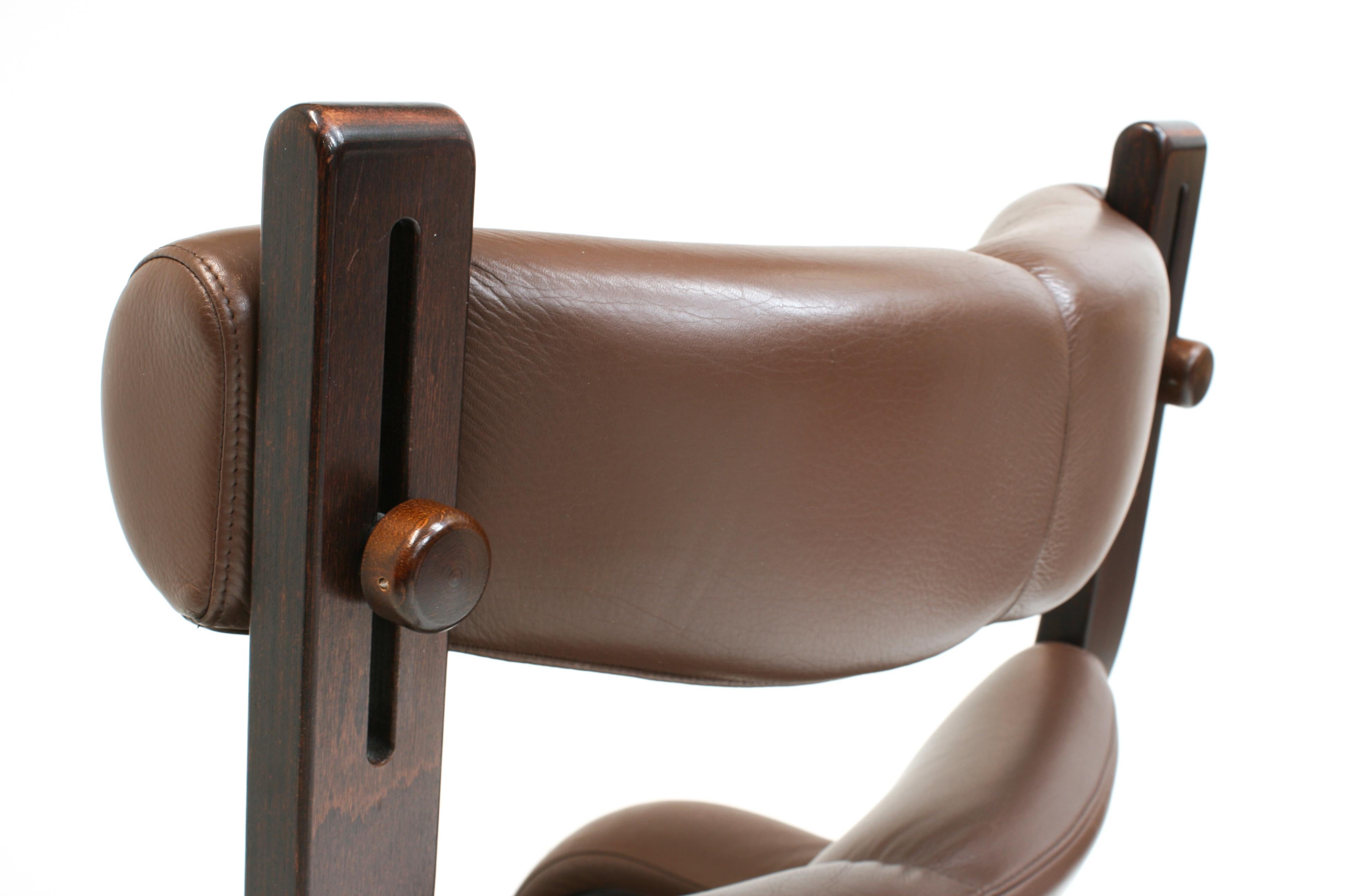 Post-Modern Brown Leather Gravity Balans Relax Armchair by Peter Opsvik for Stokke, 1980s