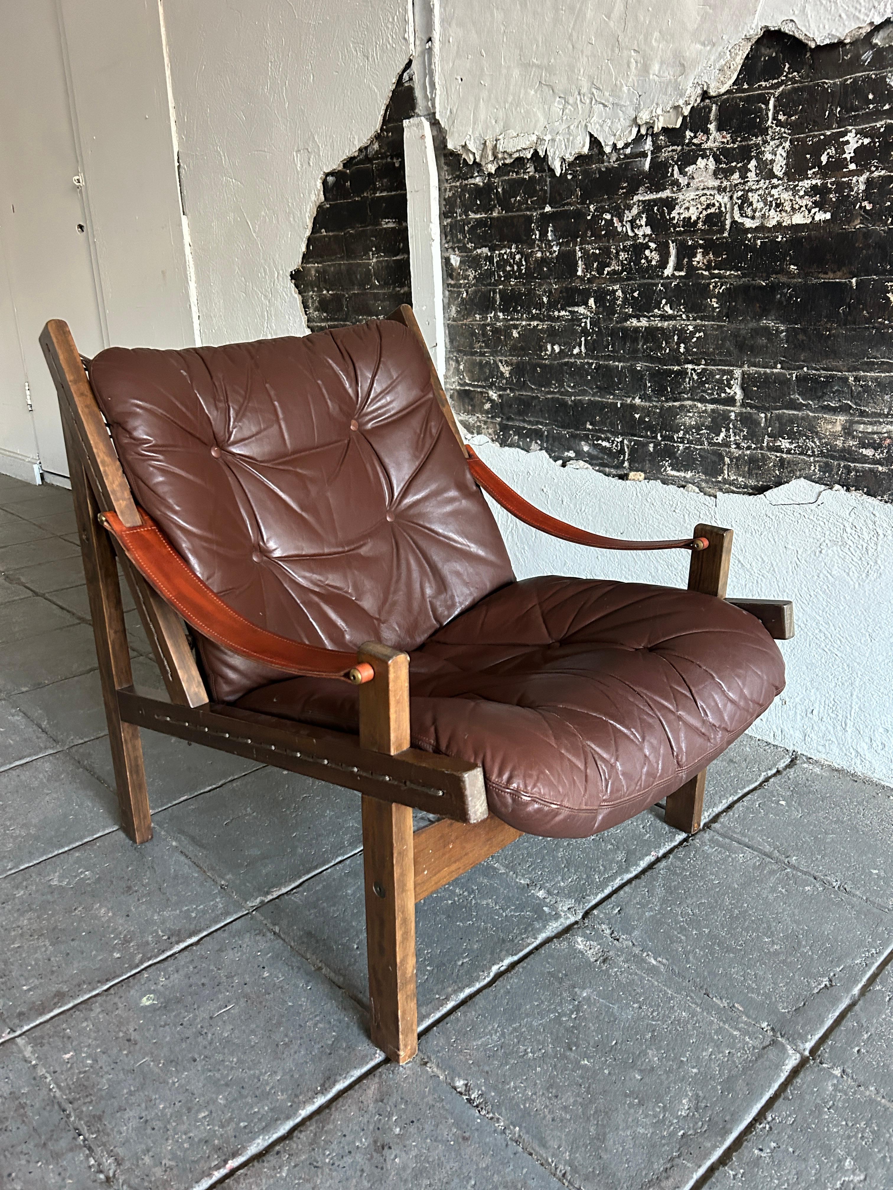 Mid-Century Modern Chaise longue en cuir brun Hunter Safari Rosewood par Torbjørn Afdal, Bruksbo en vente