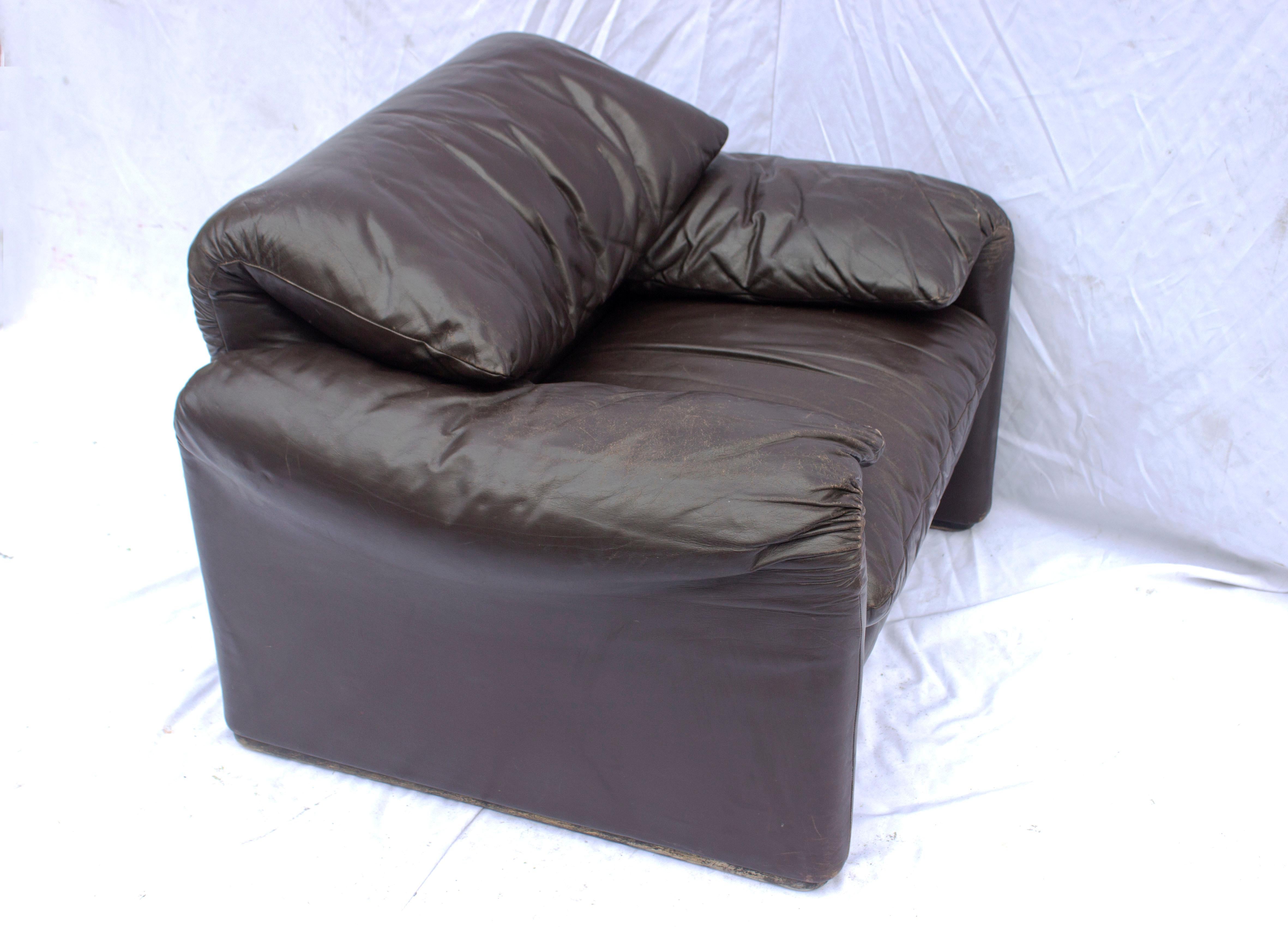 Brown Leather Lounge Chair 