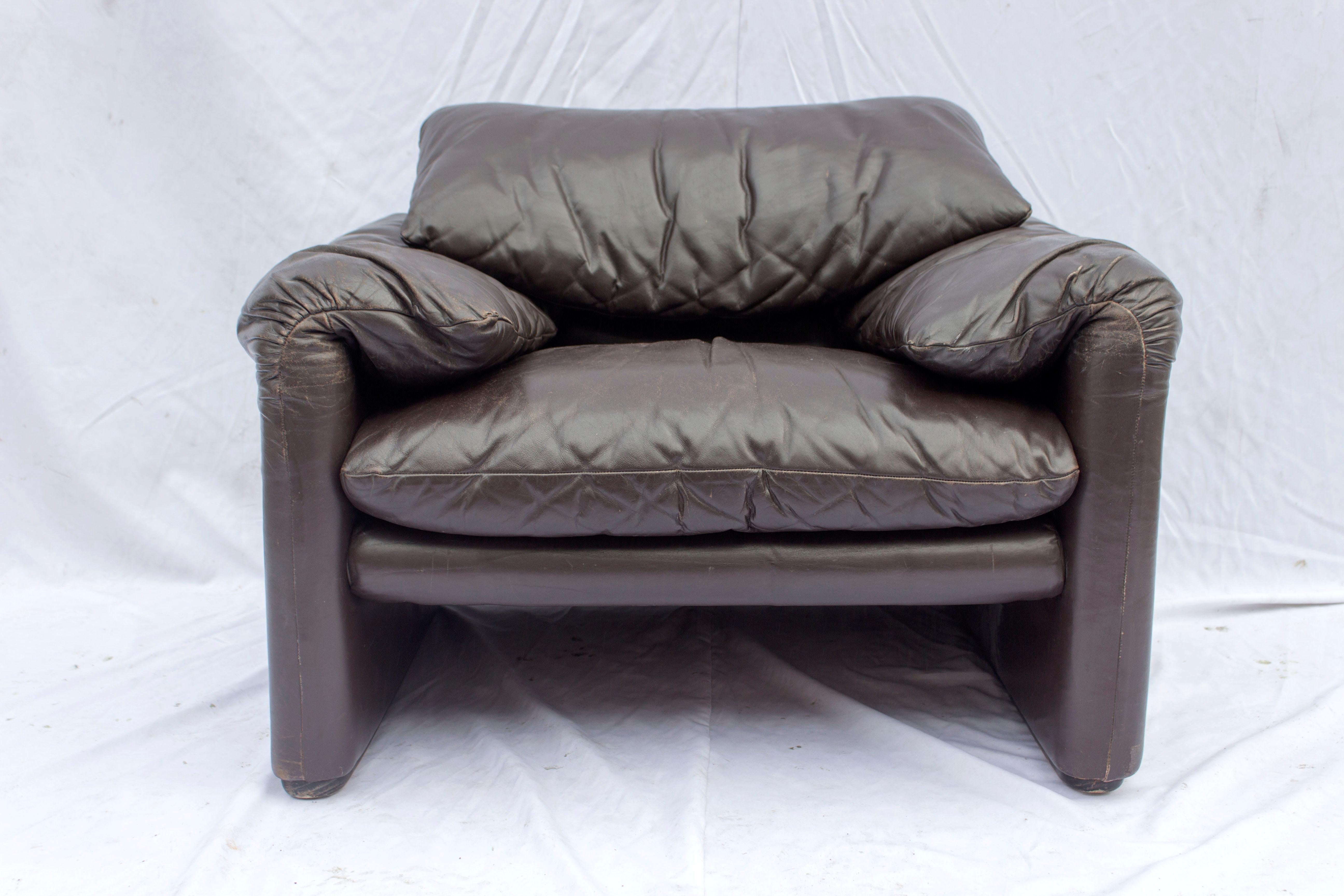 Late 20th Century Brown Leather Lounge Chair 