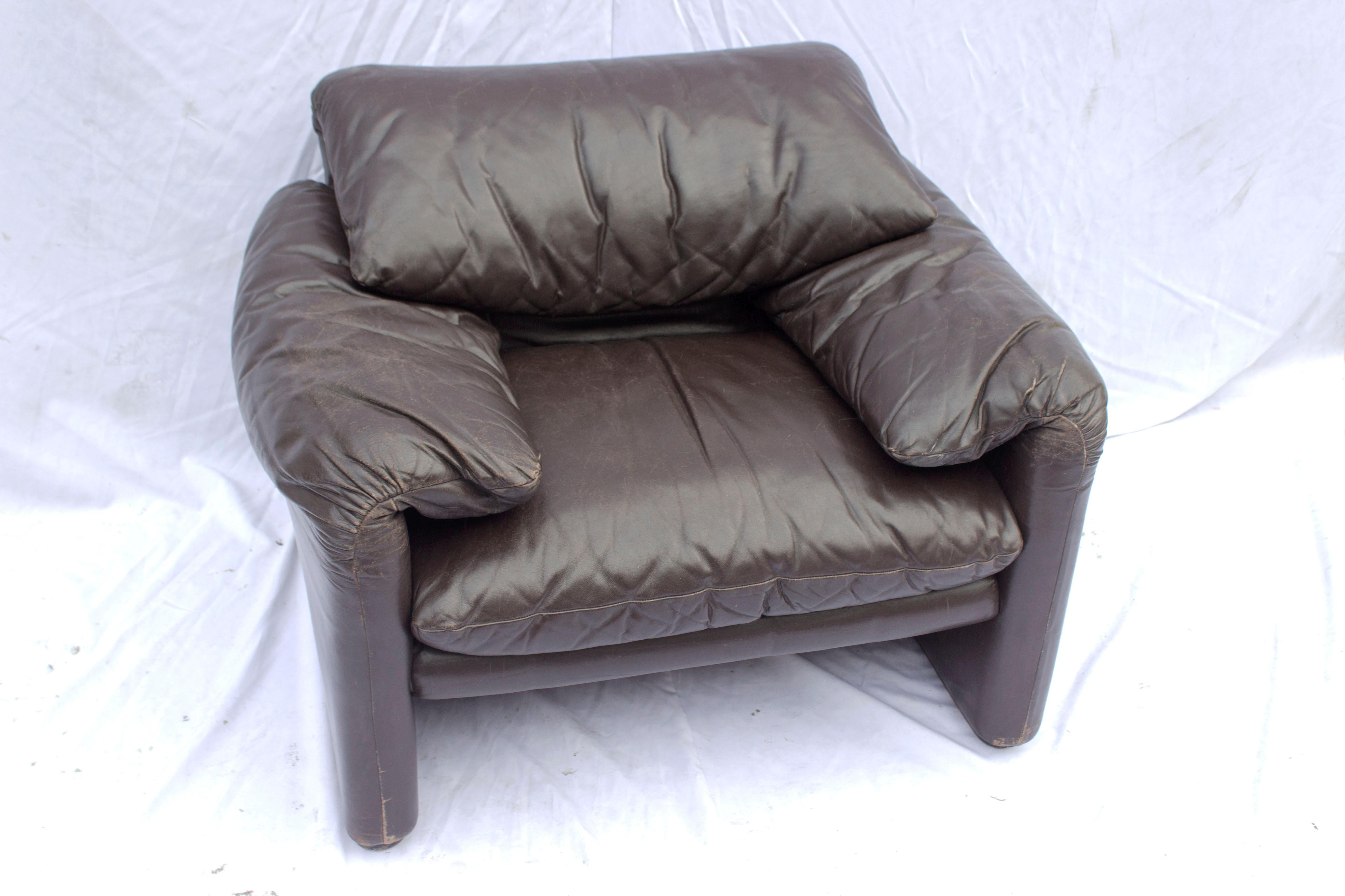 Brown Leather Lounge Chair 