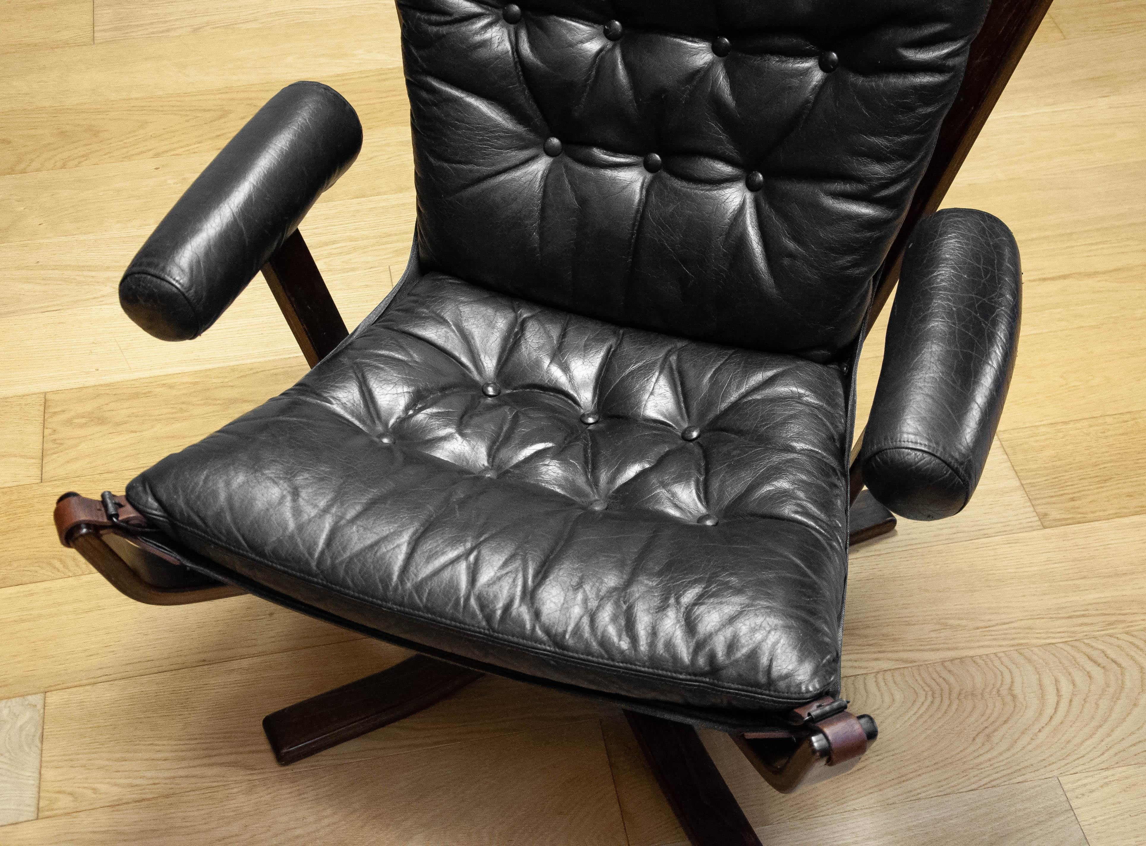 Brown Leather Lounge Chair 'Model Superstar