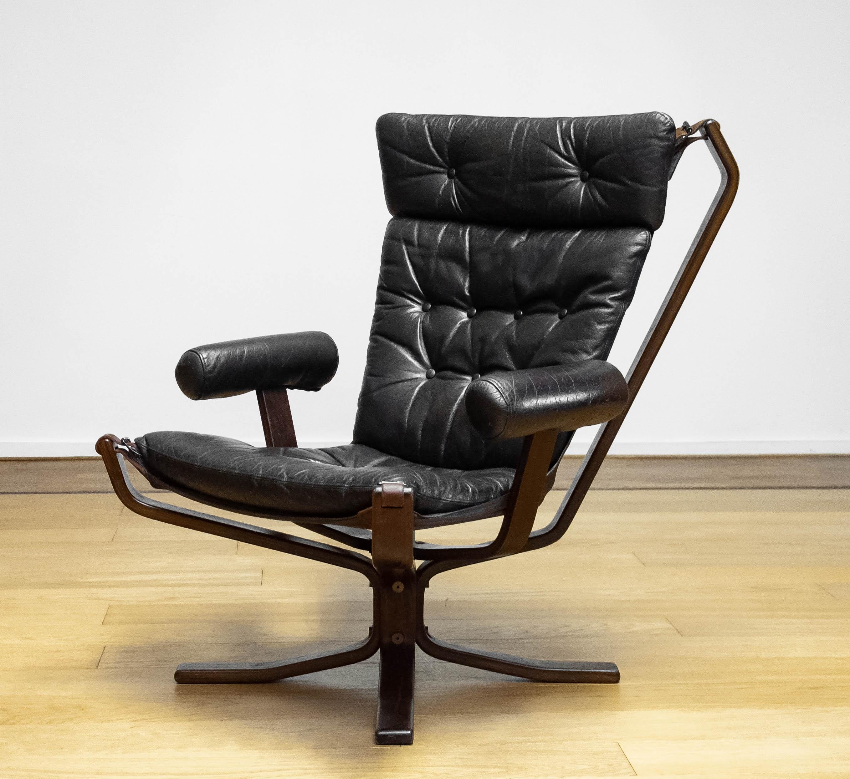 Scandinavian Modern Brown Leather Lounge Chair 'Model Superstar