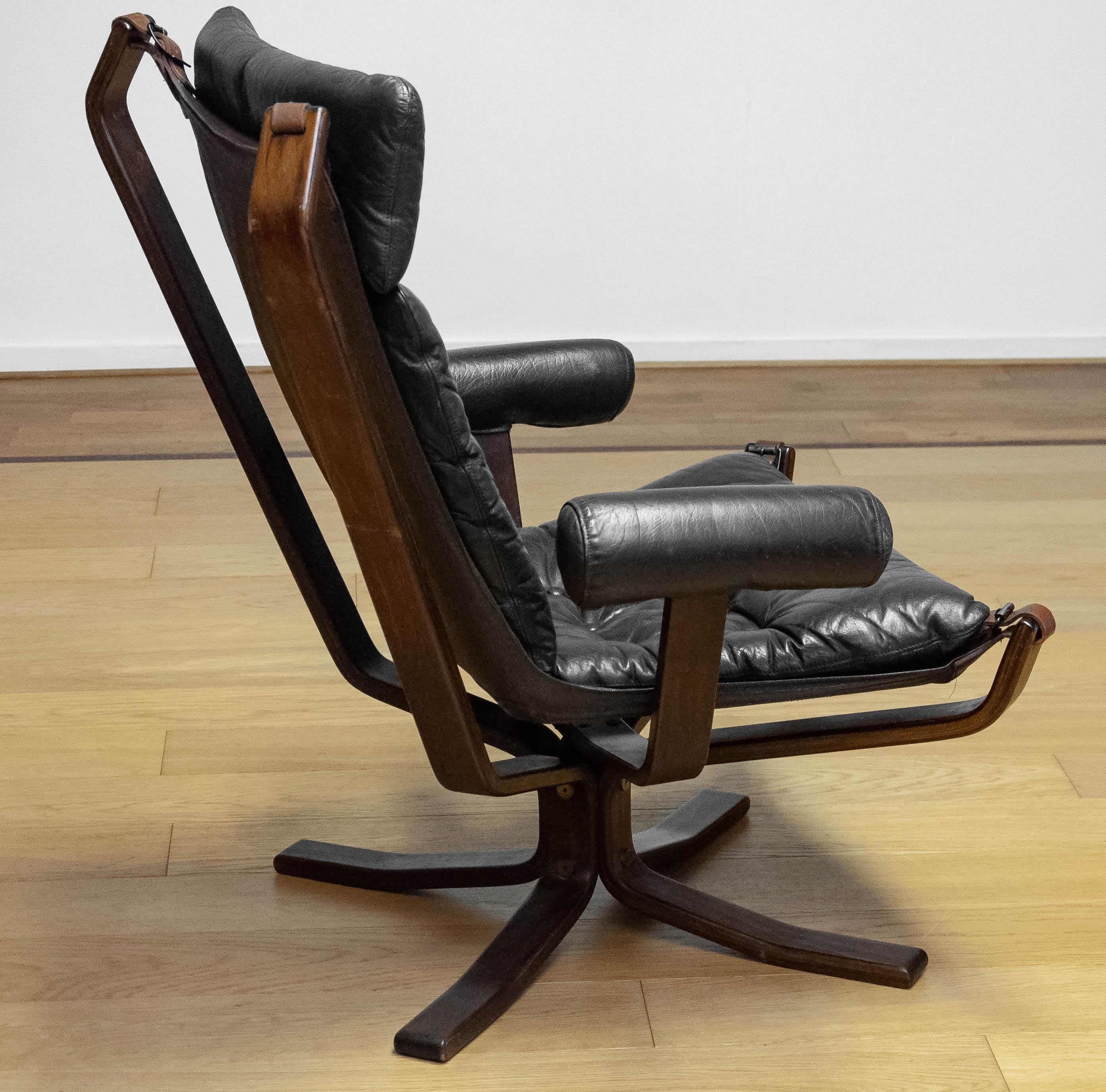 Late 20th Century Brown Leather Lounge Chair 'Model Superstar