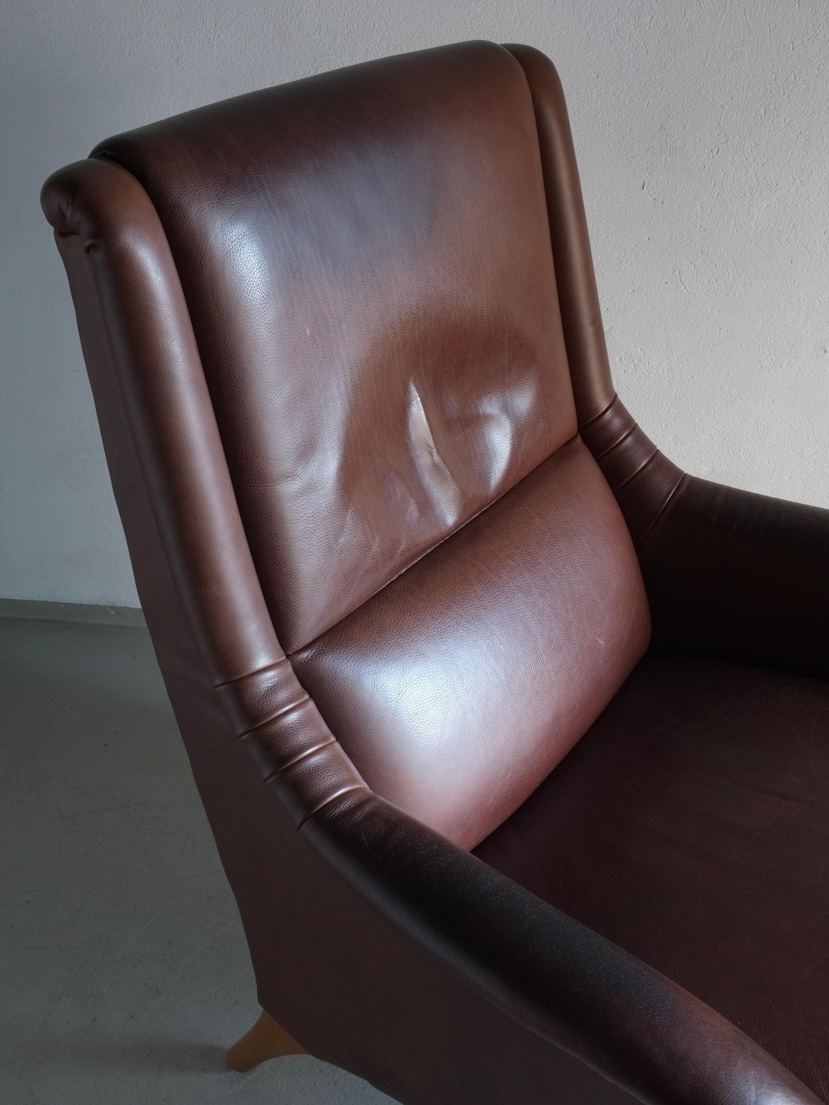 Silla de salón de cuero marrón, Países Bajos, años 80 en venta 3