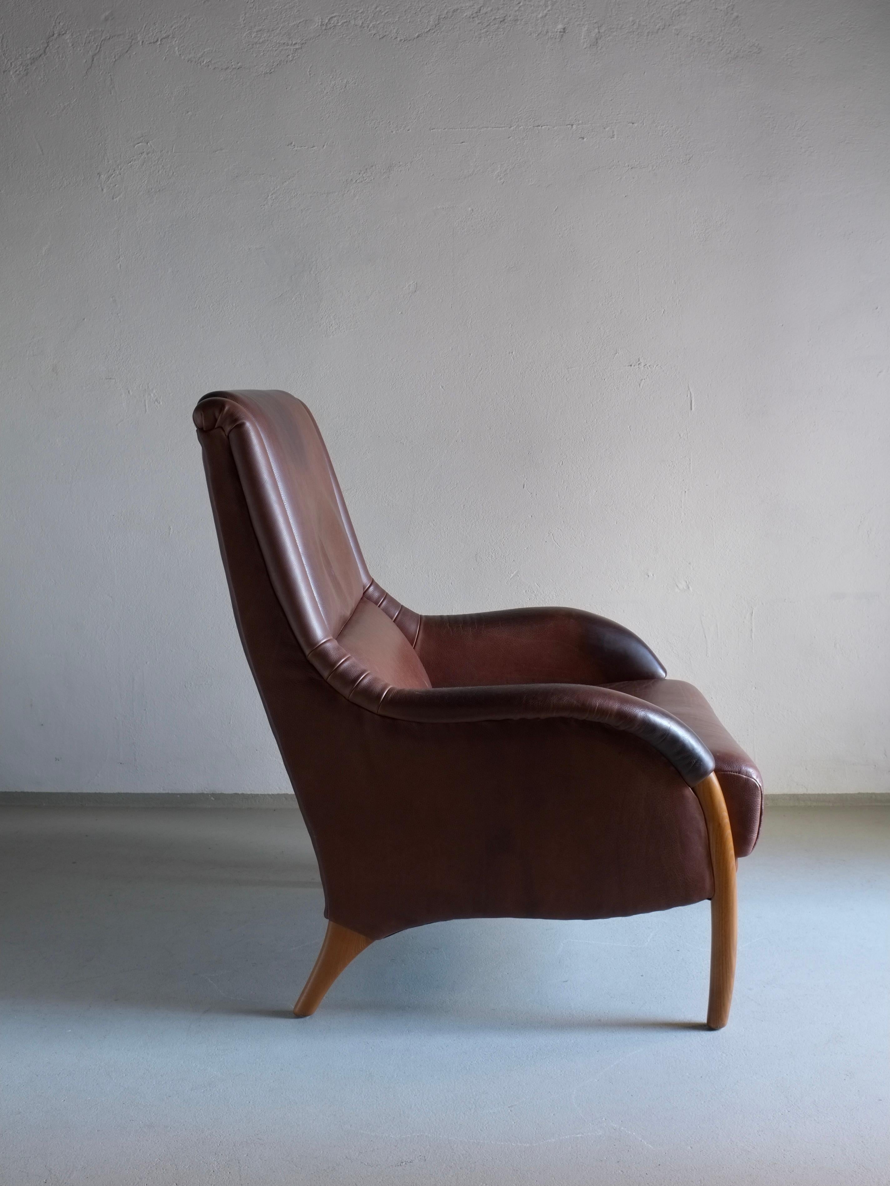 Silla de salón de cuero marrón, Países Bajos, años 80 Minimalista en venta