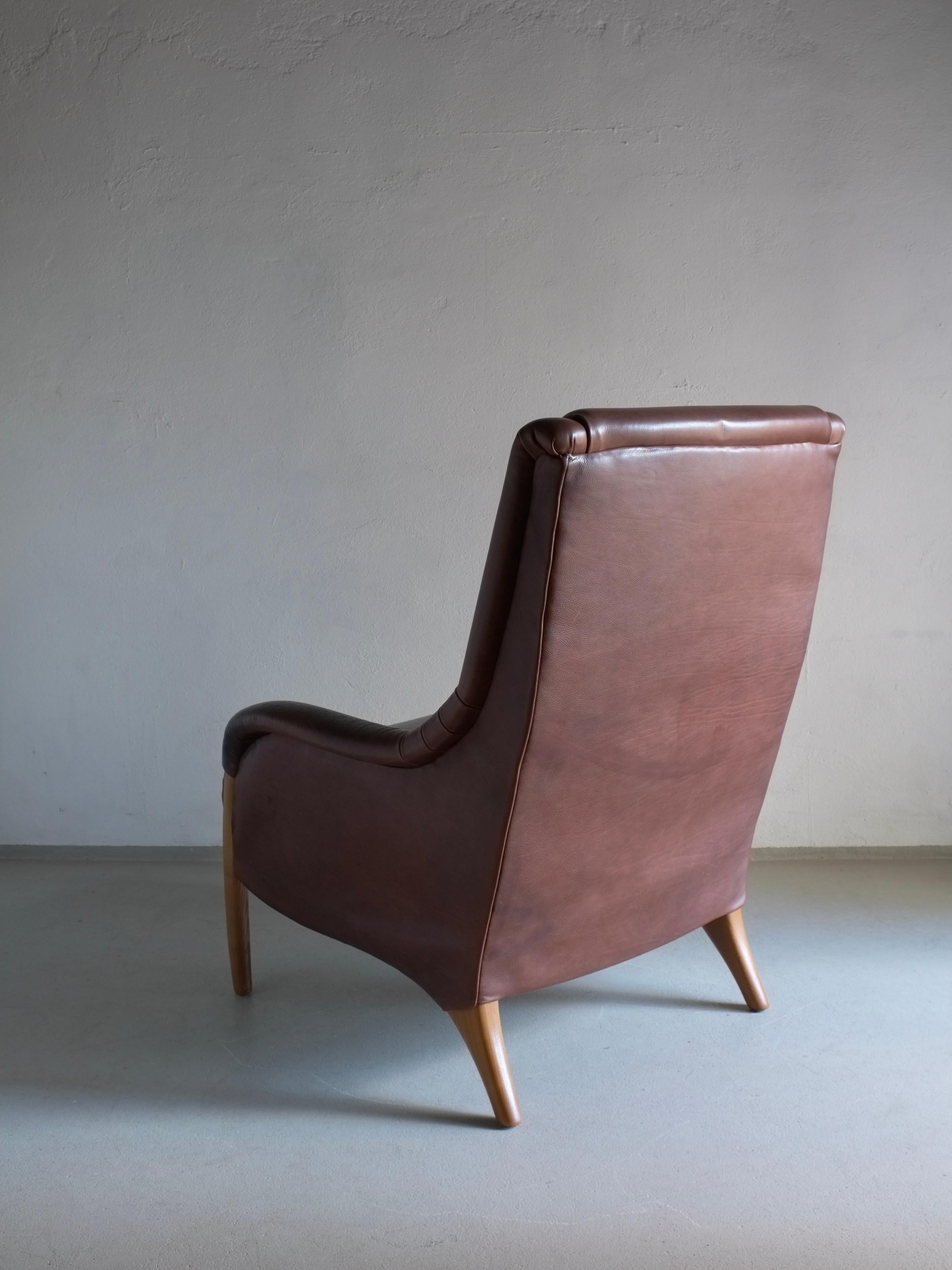 Silla de salón de cuero marrón, Países Bajos, años 80 en Bueno estado para la venta en Rīga, LV