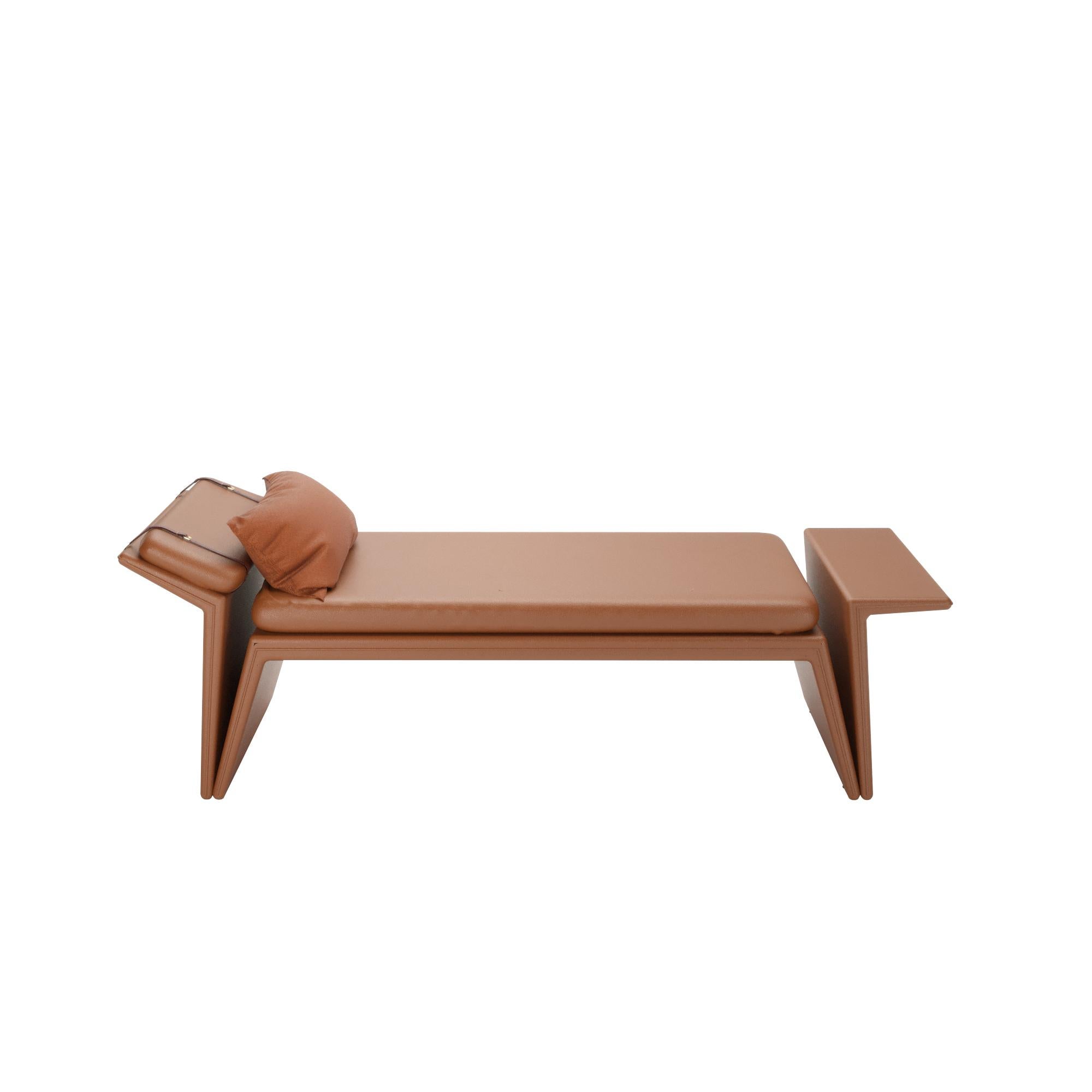 Inspired by the laid-back essence of Panama, this collection captures the effortless beauty and tranquility of tropical living. Designed to evoke the feeling of sitting back and enjoying a warm breeze, each piece blends natural textures, organic