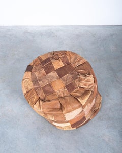Patchwork-Beerentasche oder Hocker aus braunem Leder mit Patina, Attr. De Sede 1970