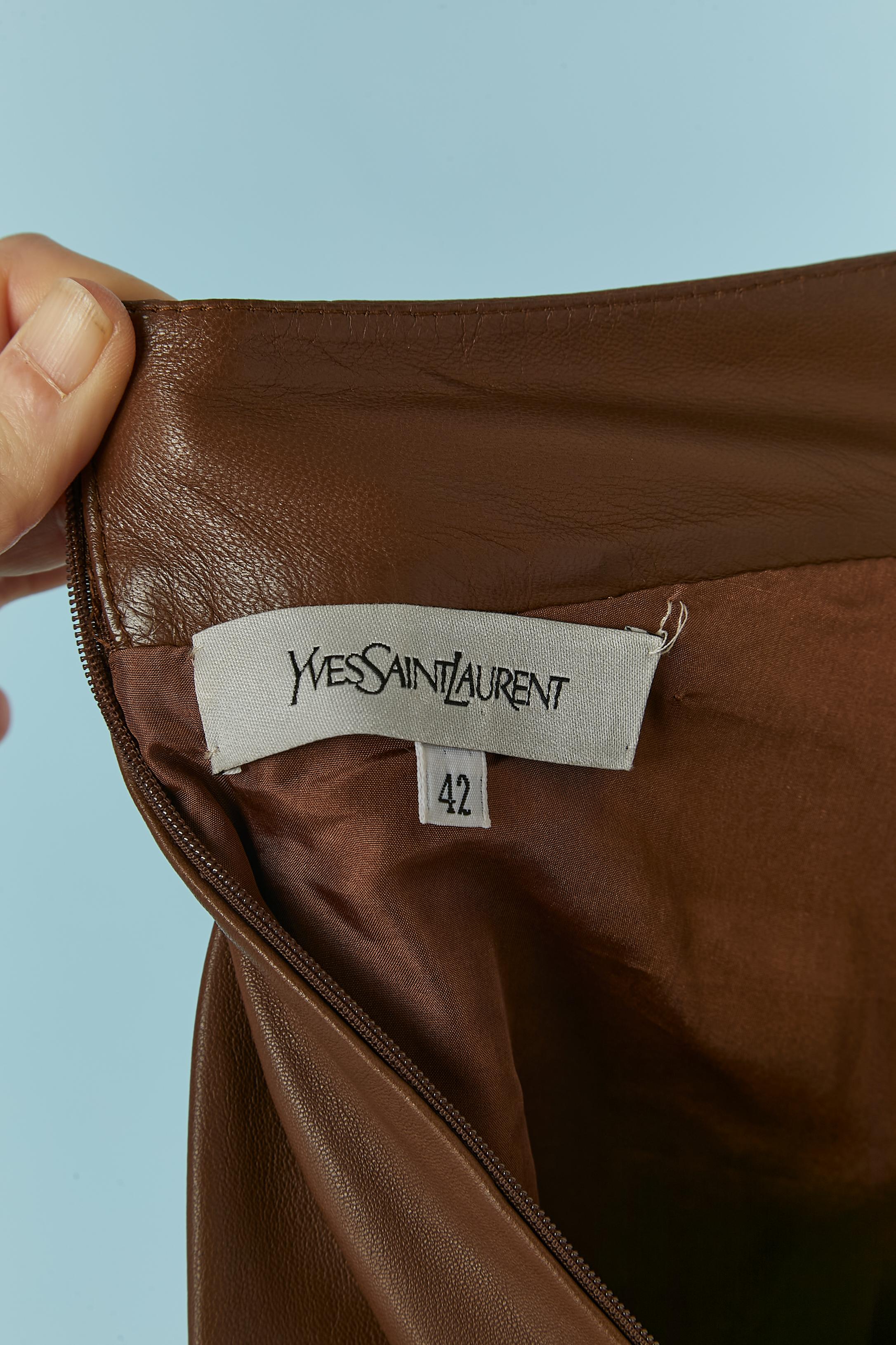 Brauner Lederfaltenrock Yves Saint Laurent  im Angebot 3