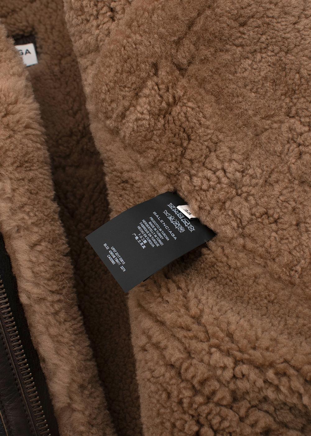 Aviator-Jacke aus braunem Leder und Shearling-Logo im Angebot 3