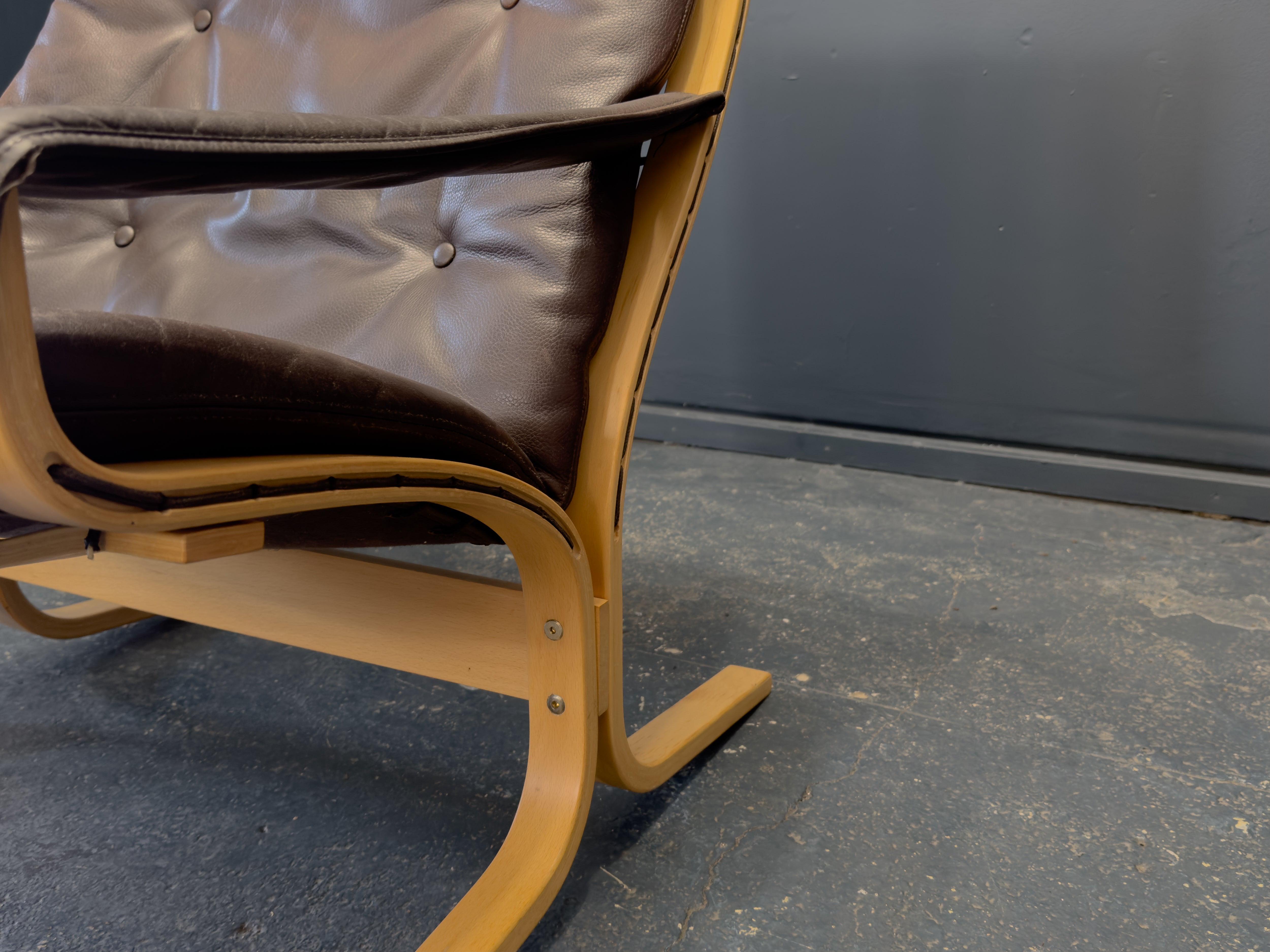 Brown Leather Siesta Chair by Ingmar Relling For Sale 3