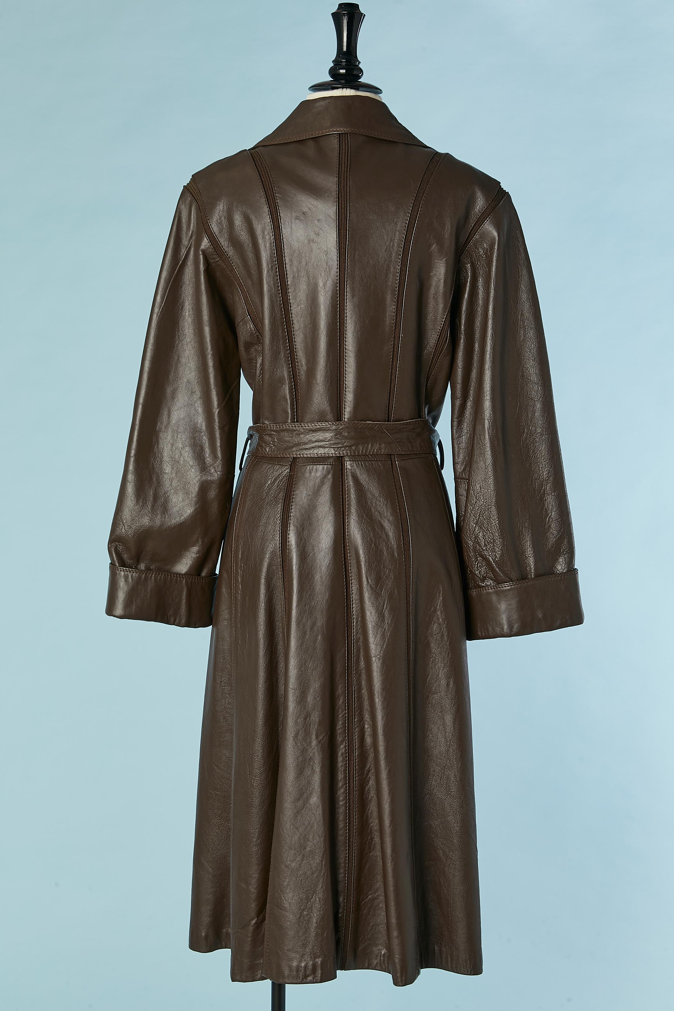 Manteau croisé en cuir marron IMPERIAL Circa 1970's en vente 1