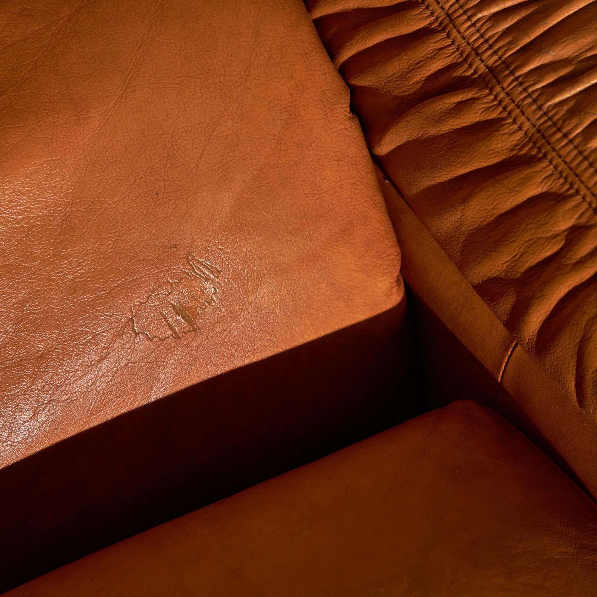 Brown Leather Sofa Set, Italy, 1970s For Sale 13